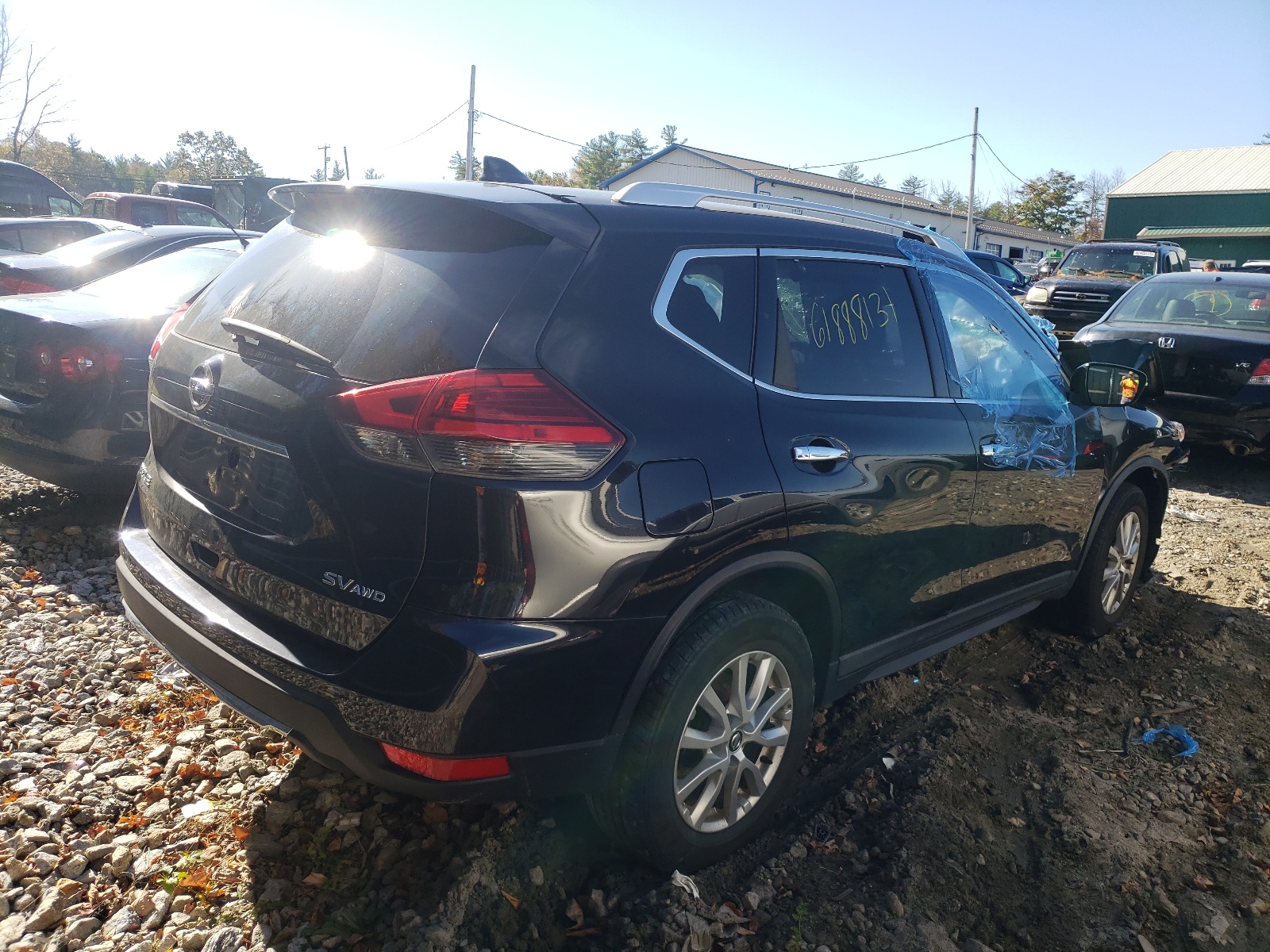 Photo 4 from auction – 2017 NISSAN ROGUE S with VIN KNMAT2MV4HP582295