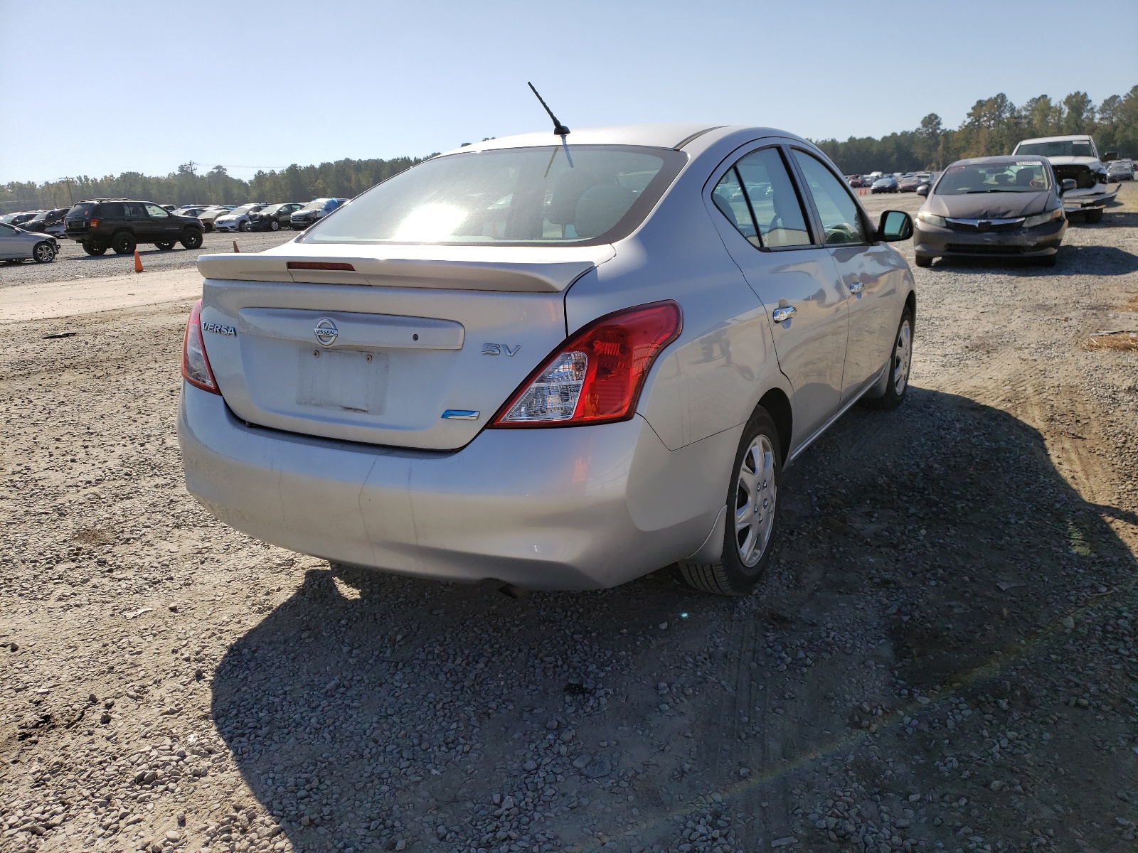 Photo 4 from auction – 2013 NISSAN VERSA S with VIN 3N1CN7AP2DL877460