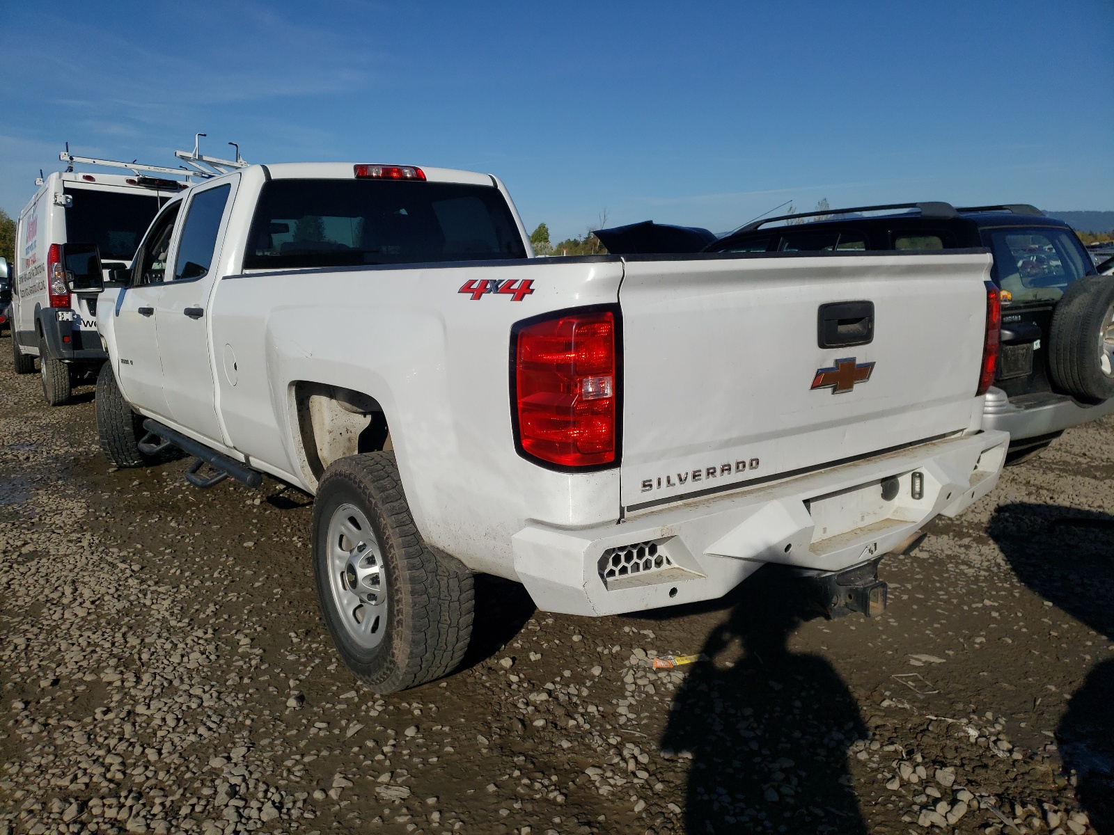 Photo 3 from auction – 2018 CHEVROLET SILVERADO with VIN 1GC1KUEG4JF109989