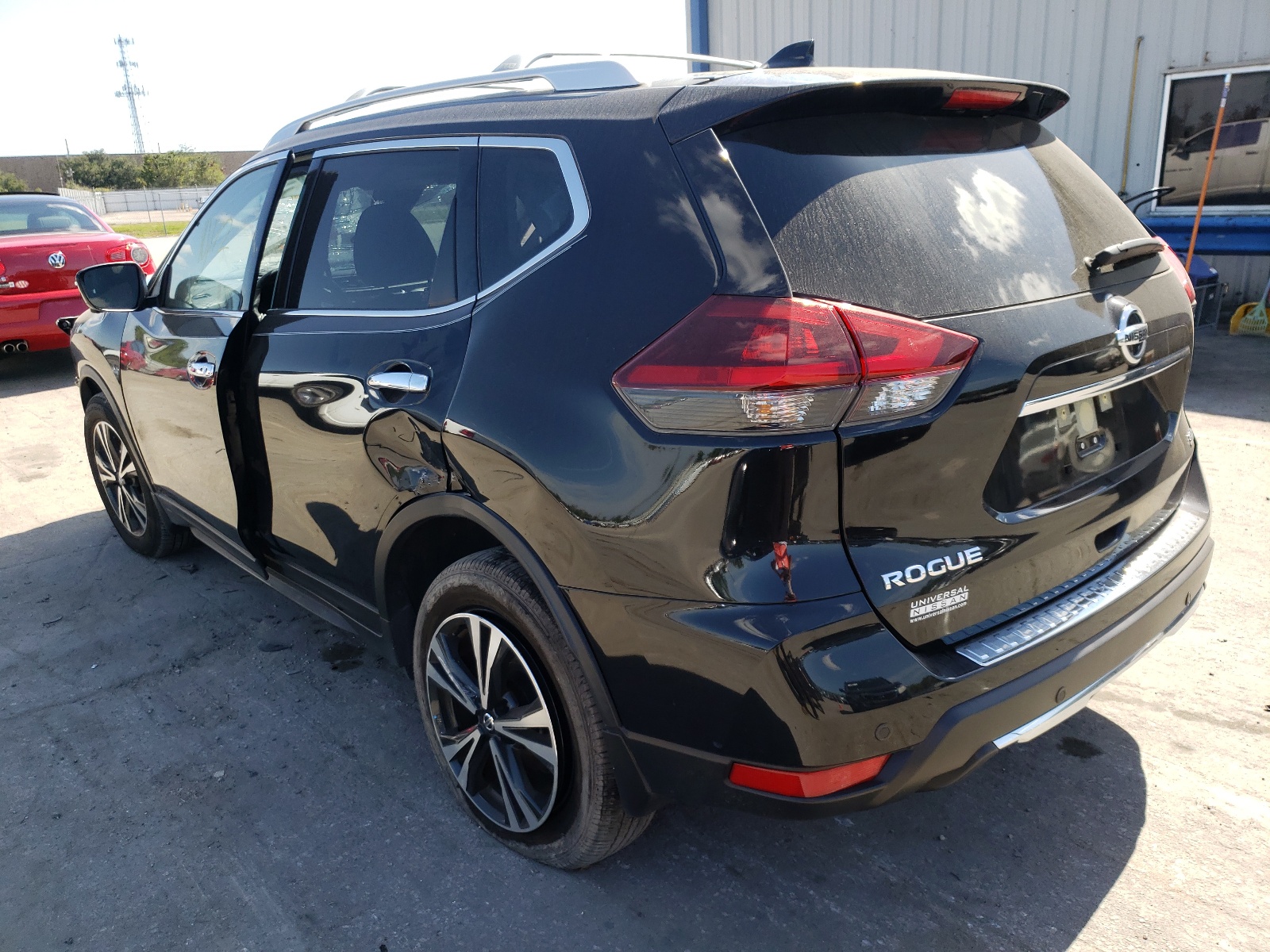 Photo 3 from auction – 2019 NISSAN ROGUE S with VIN JN8AT2MT7KW267989