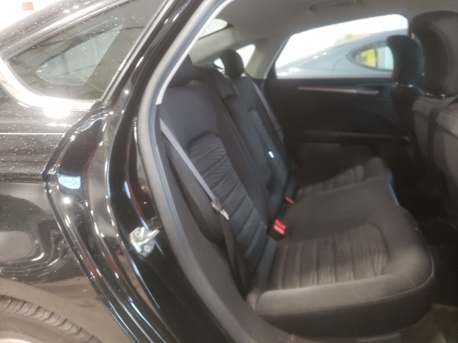 Photo 6 from auction – 2016 FORD FUSION SE with VIN 1FA6P0HDXG5124440