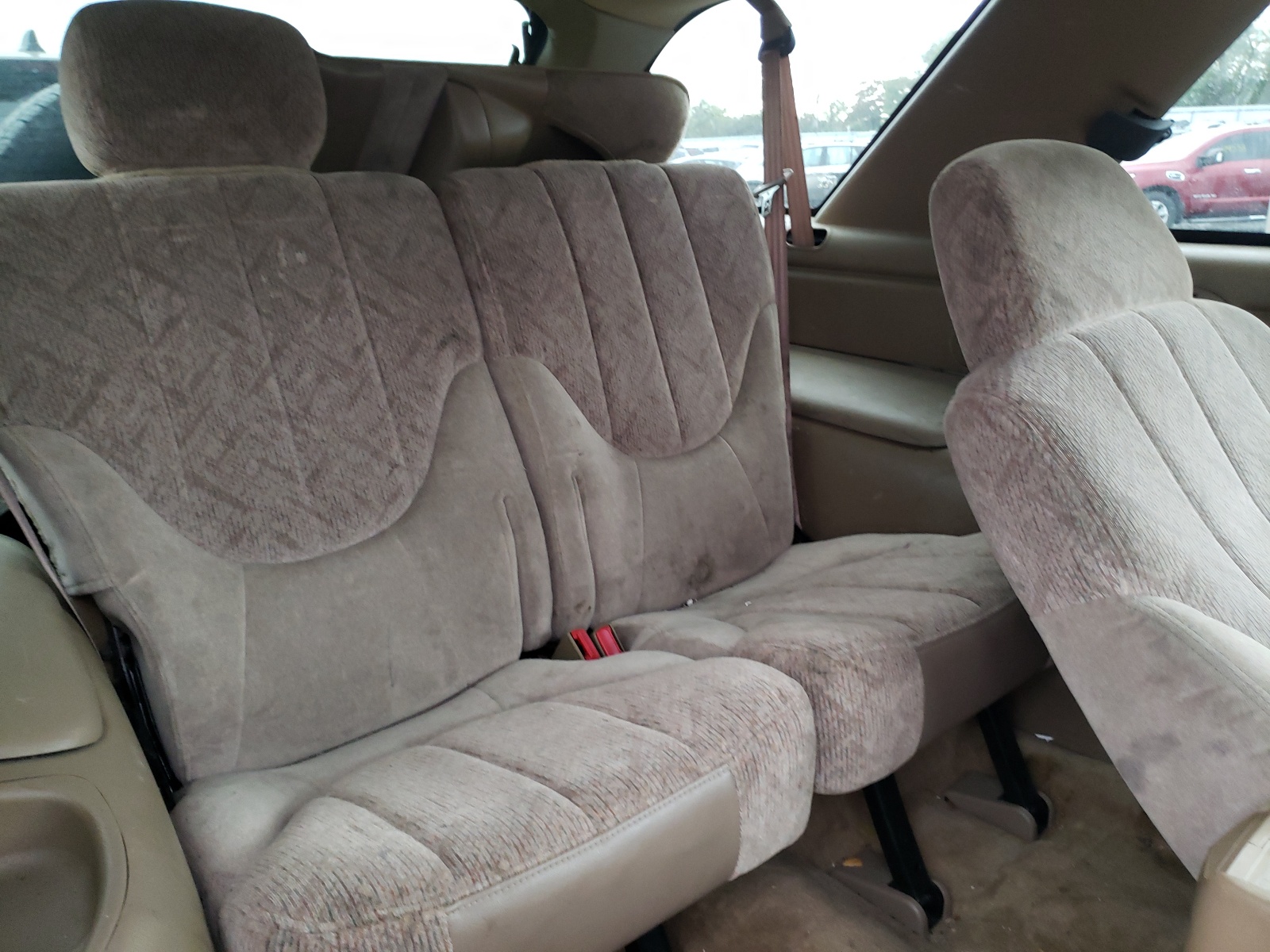 Photo 6 from auction – 2001 GMC JIMMY with VIN 1GKCT18W41K179043