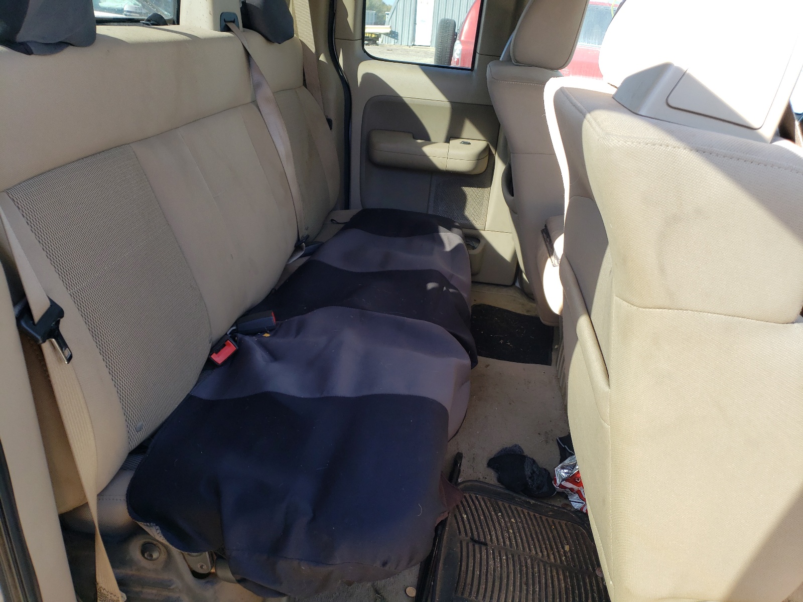 Photo 6 from auction – 2006 FORD F150 with VIN 1FTPX12V36NB68302
