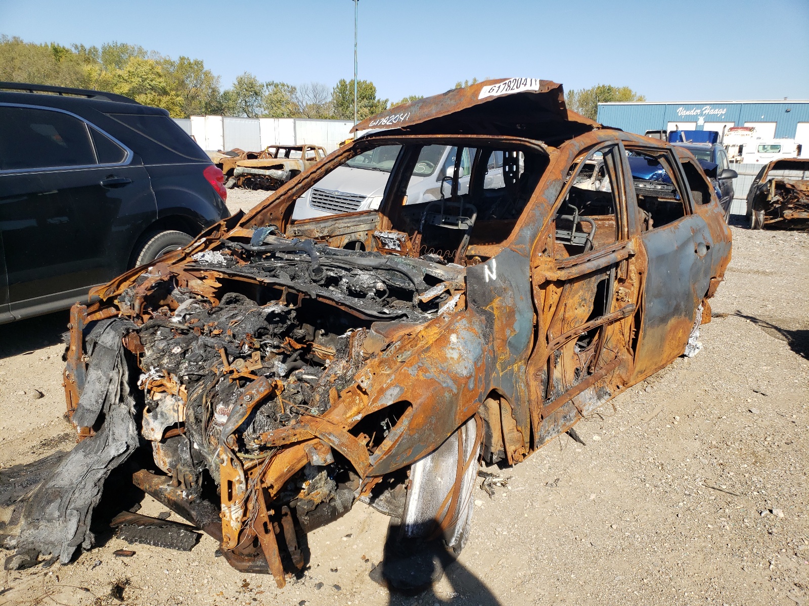 Photo 2 from auction – 2017 NISSAN PATHFINDER with VIN 5N1DR2MM2HC634268