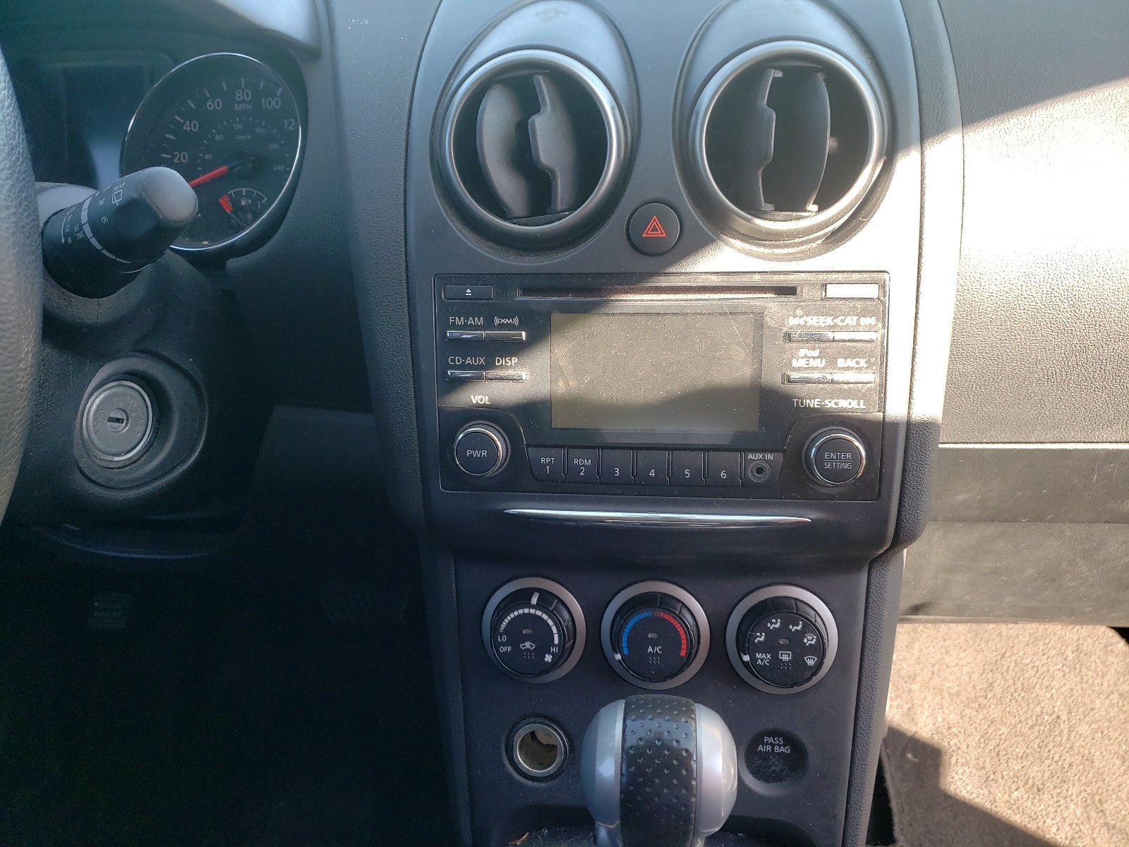 Photo 9 from auction – 2012 NISSAN ROGUE S with VIN JN8AS5MT4CW276509