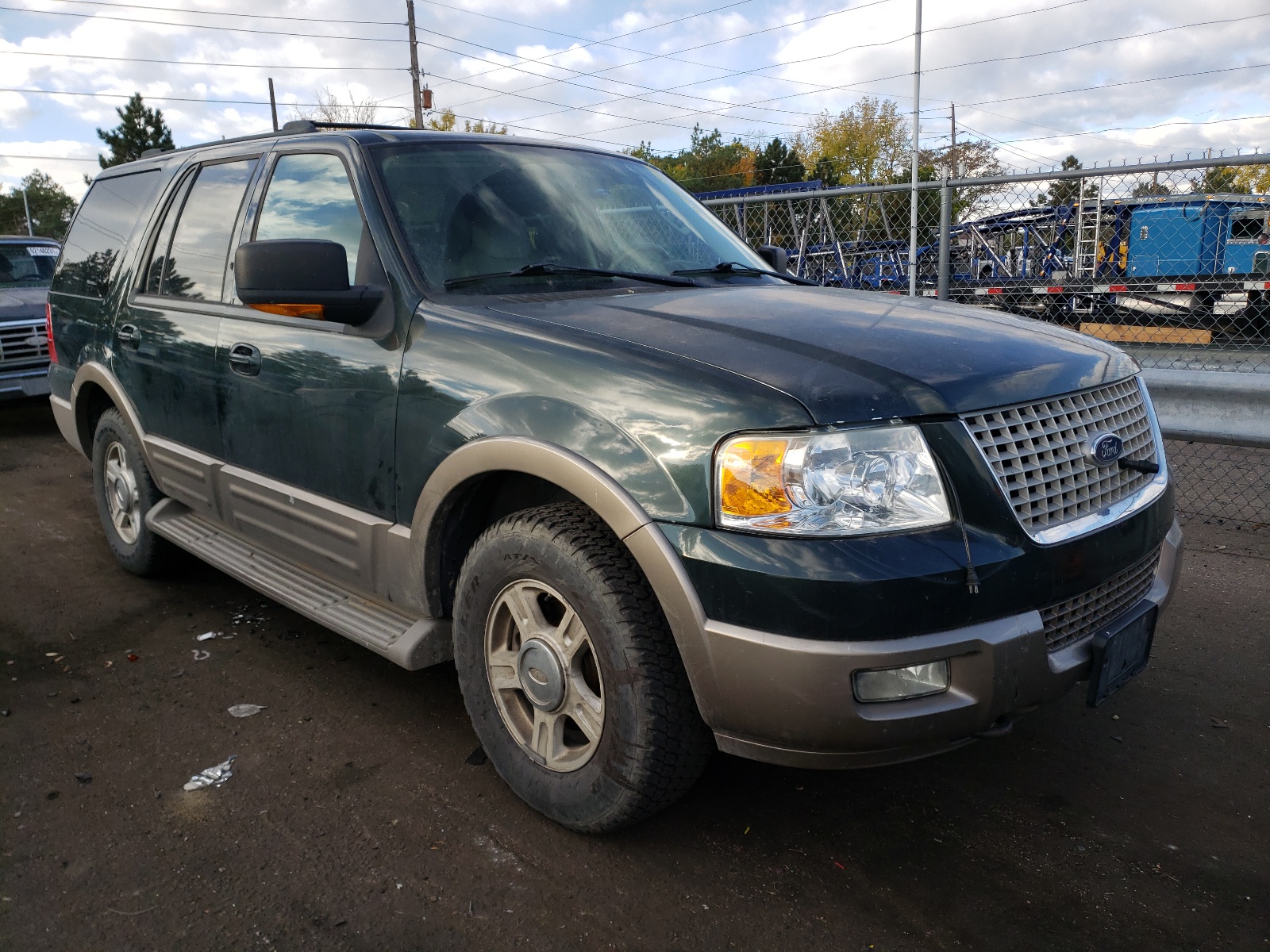 FORD EXPEDITION 2004 with VIN 1FMFU18L44LB75578 - Photo from auction