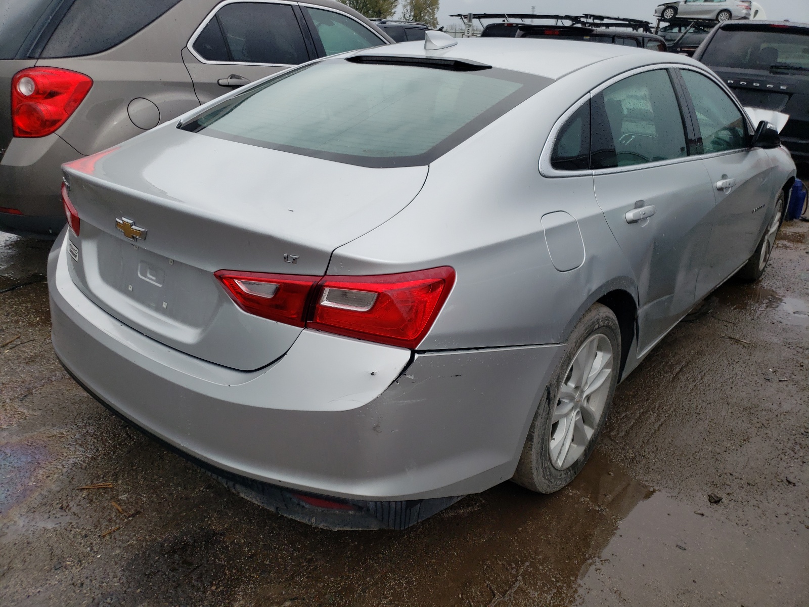 Photo 4 from auction – 2018 CHEVROLET MALIBU LT with VIN 1G1ZD5ST6JF124636