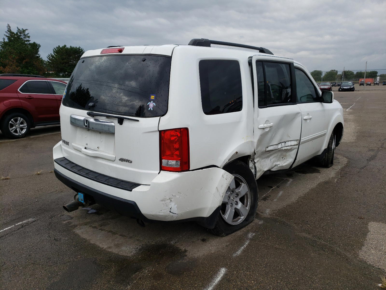 Photo 4 from auction – 2011 HONDA PILOT EXL with VIN 5FNYF4H5XBB049929
