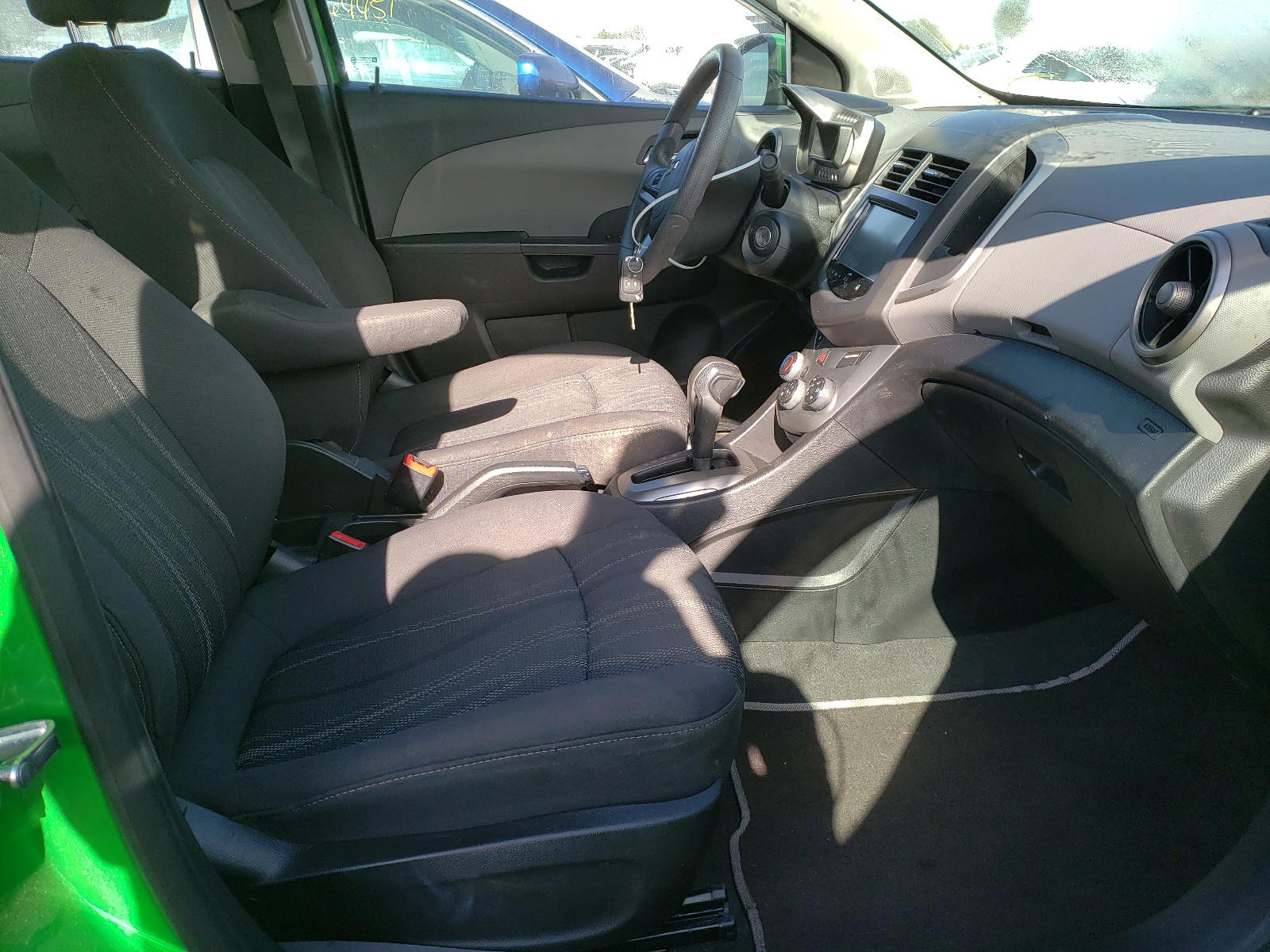 Photo 5 from auction – 2015 CHEVROLET SONIC LT with VIN 1G1JC5SH4F4136718