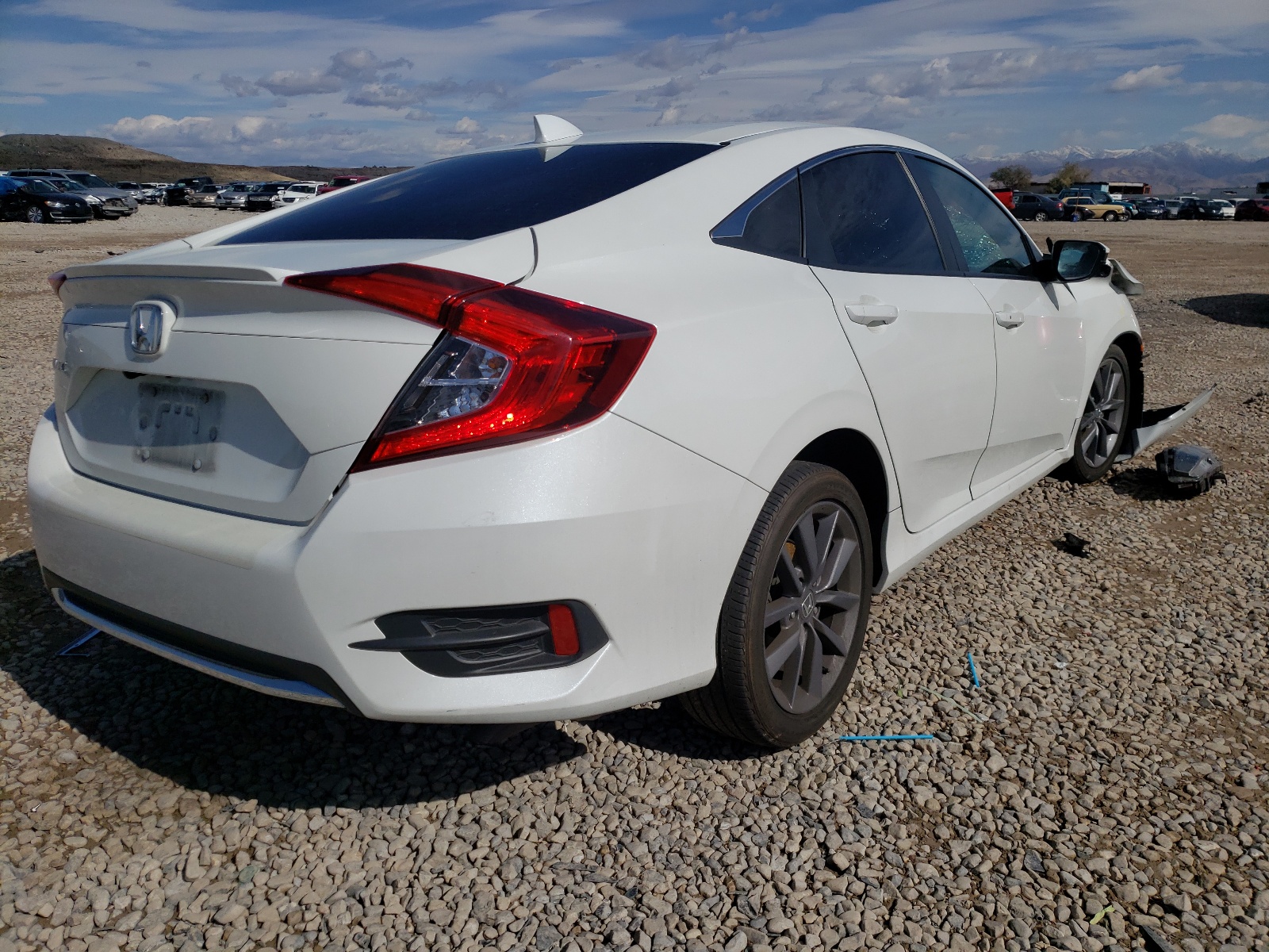 Photo 4 from auction – 2019 HONDA CIVIC EX with VIN 19XFC1F37KE208797