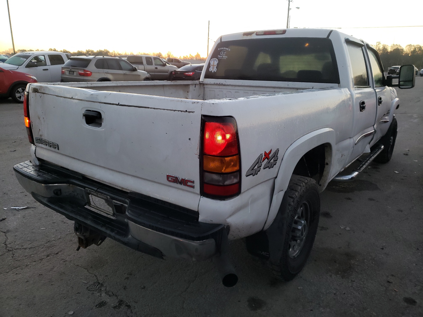 Photo 4 from auction – 2006 GMC SIERRA K25 with VIN 1GTHK23D86F227515