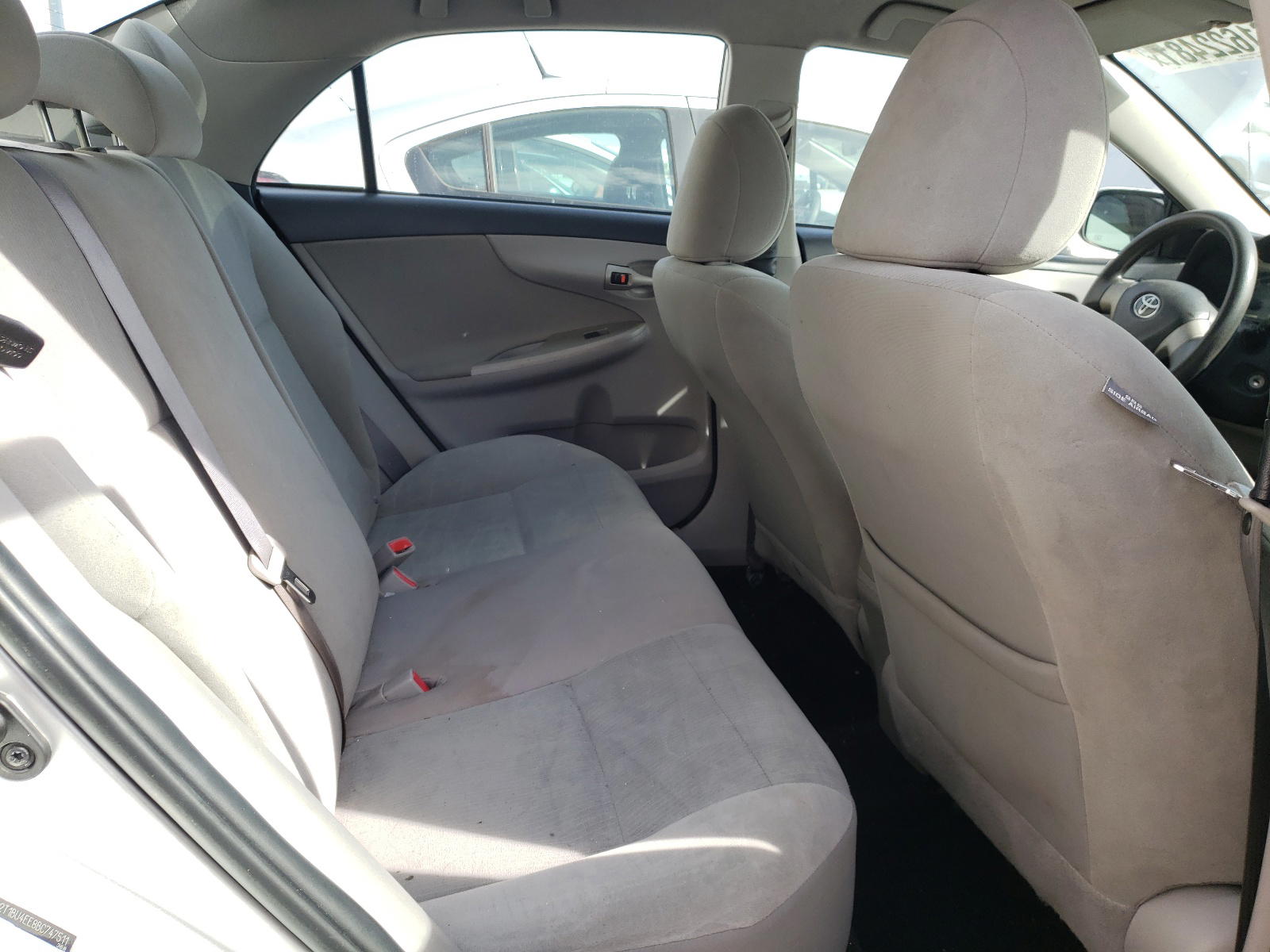 Photo 6 from auction – 2011 TOYOTA COROLLA BA with VIN 2T1BU4EE8BC747511