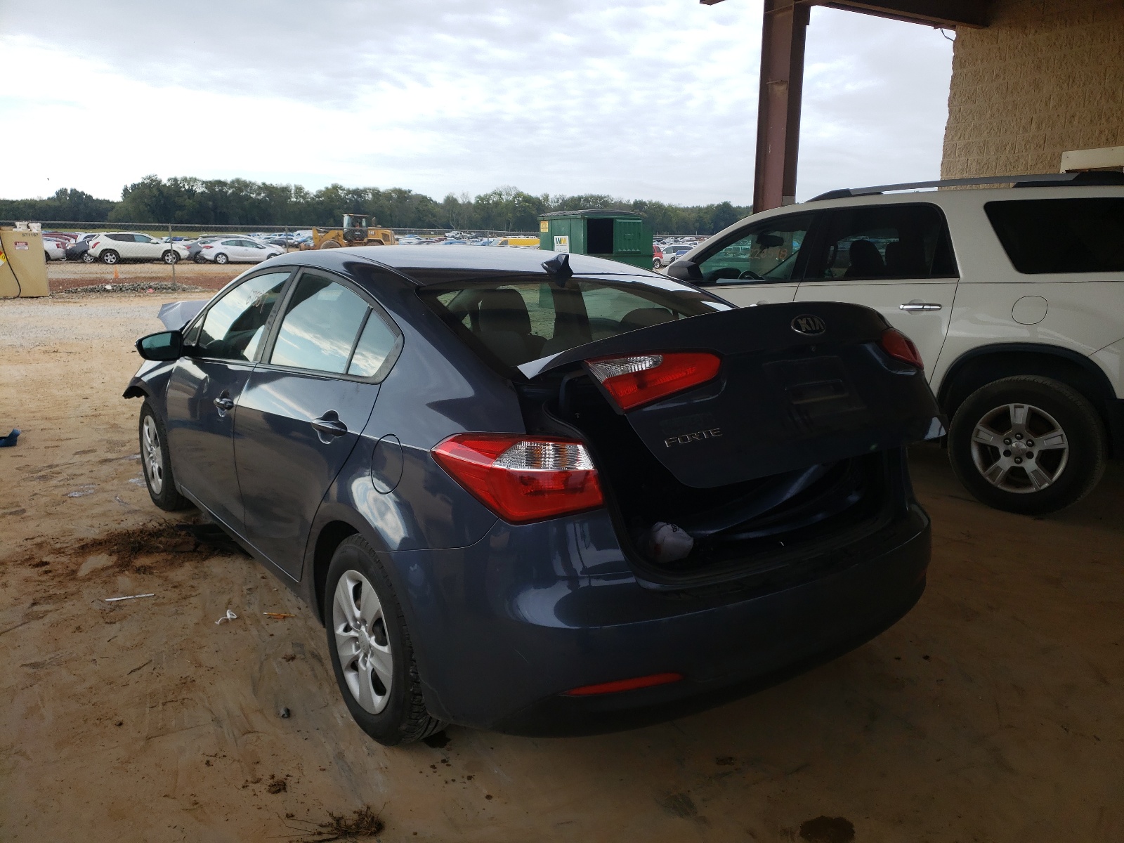 Photo 3 from auction – 2016 KIA FORTE LX with VIN KNAFX4A64G5594473