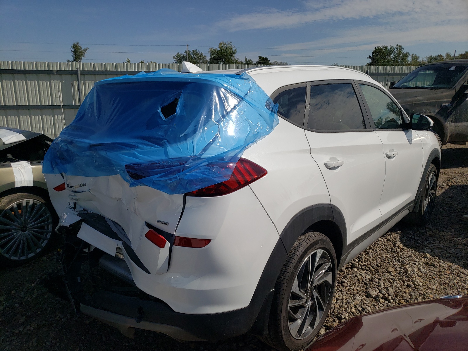 Photo 4 from auction – 2020 HYUNDAI TUCSON with VIN KM8J3CAL5LU260845