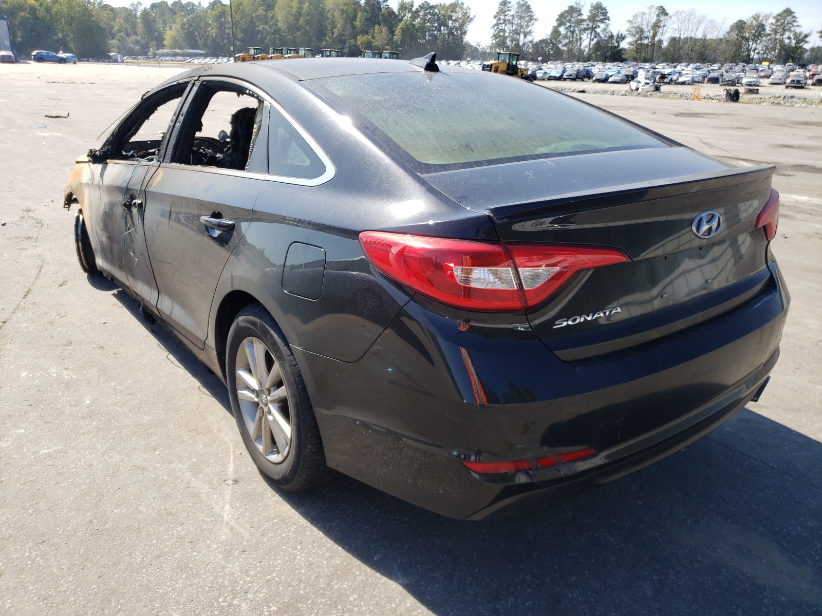 Photo 3 from auction – 2017 HYUNDAI SONATA SE with VIN 5NPE24AFXHH495008