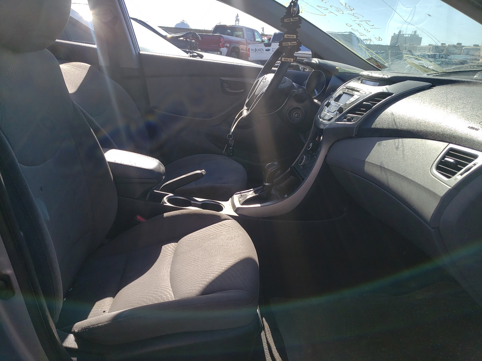 Photo 5 from auction – 2016 HYUNDAI ELANTRA SP with VIN 5NPDH4AEXGH670695