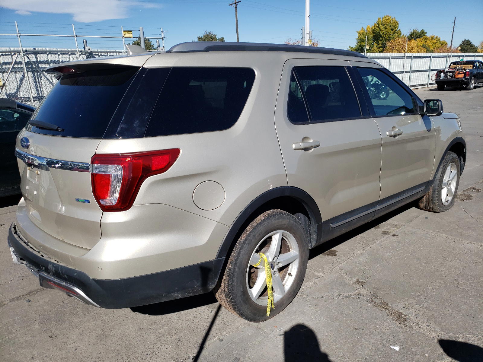 Photo 4 from auction – 2017 FORD EXPLORER X with VIN 1FM5K8DH7HGC65558