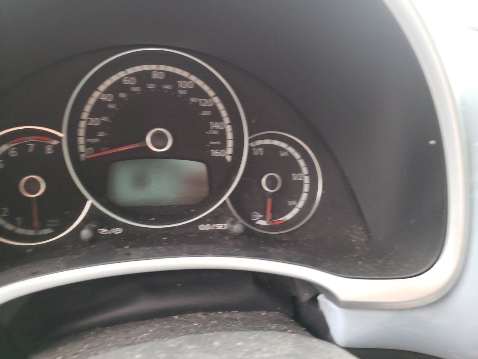 Photo 8 from auction – 2013 VOLKSWAGEN BEETLE with VIN 3VW5P7ATXDM816619