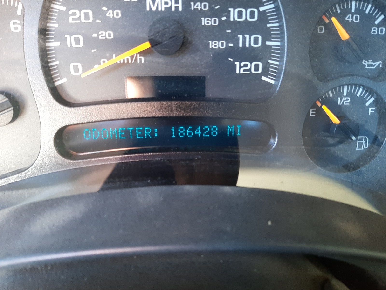 Photo 8 from auction – 2005 GMC NEW SIERRA with VIN 1GTEC14X65Z264112