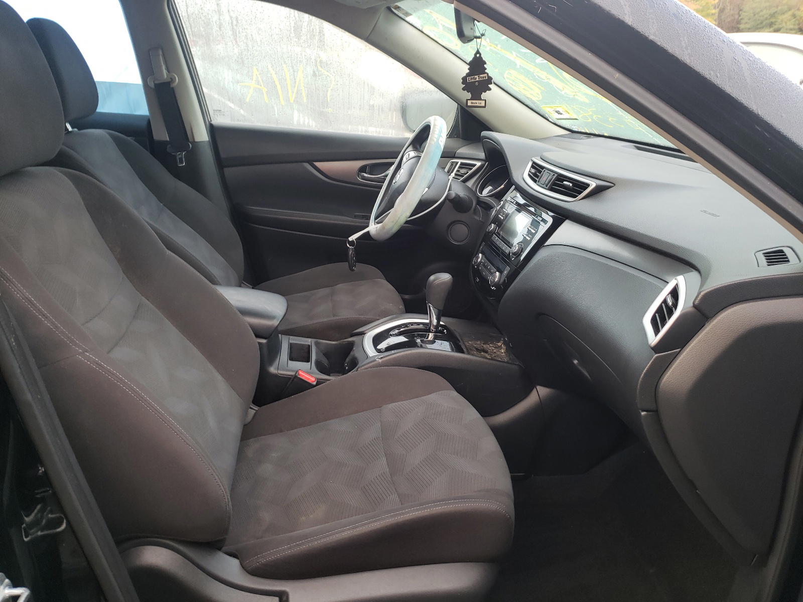 Photo 5 from auction – 2016 NISSAN ROGUE S with VIN KNMAT2MV7GP607477