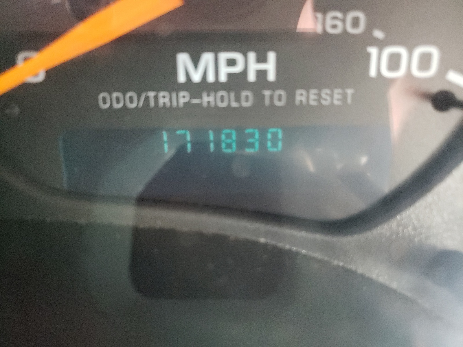 Photo 8 from auction – 2000 CHEVROLET BLAZER with VIN 1GNDT13W2Y2281062
