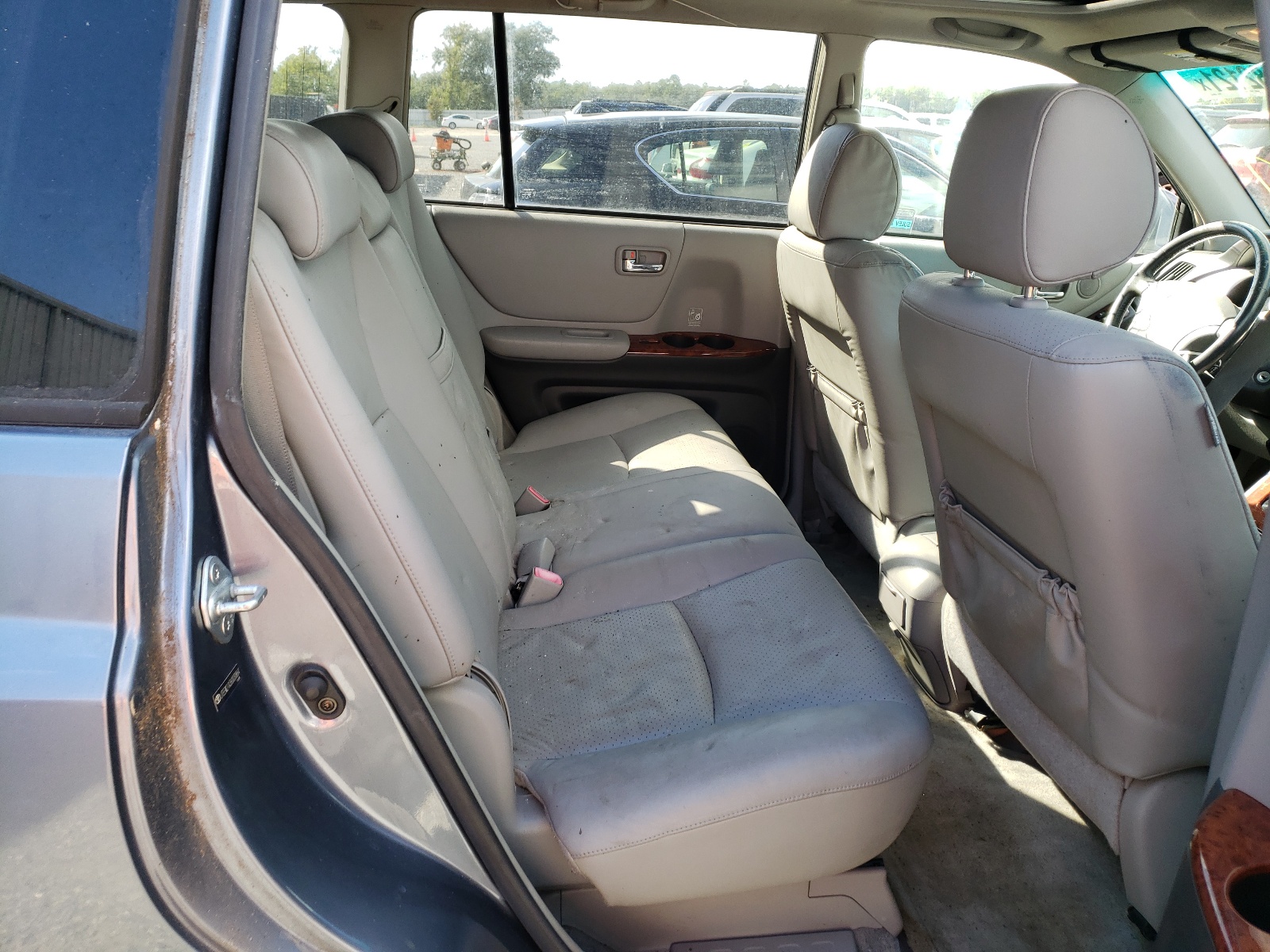 Foto 6 de la subasta – 2006 TOYOTA HIGHLANDER con VIN JTEEW21A360030864