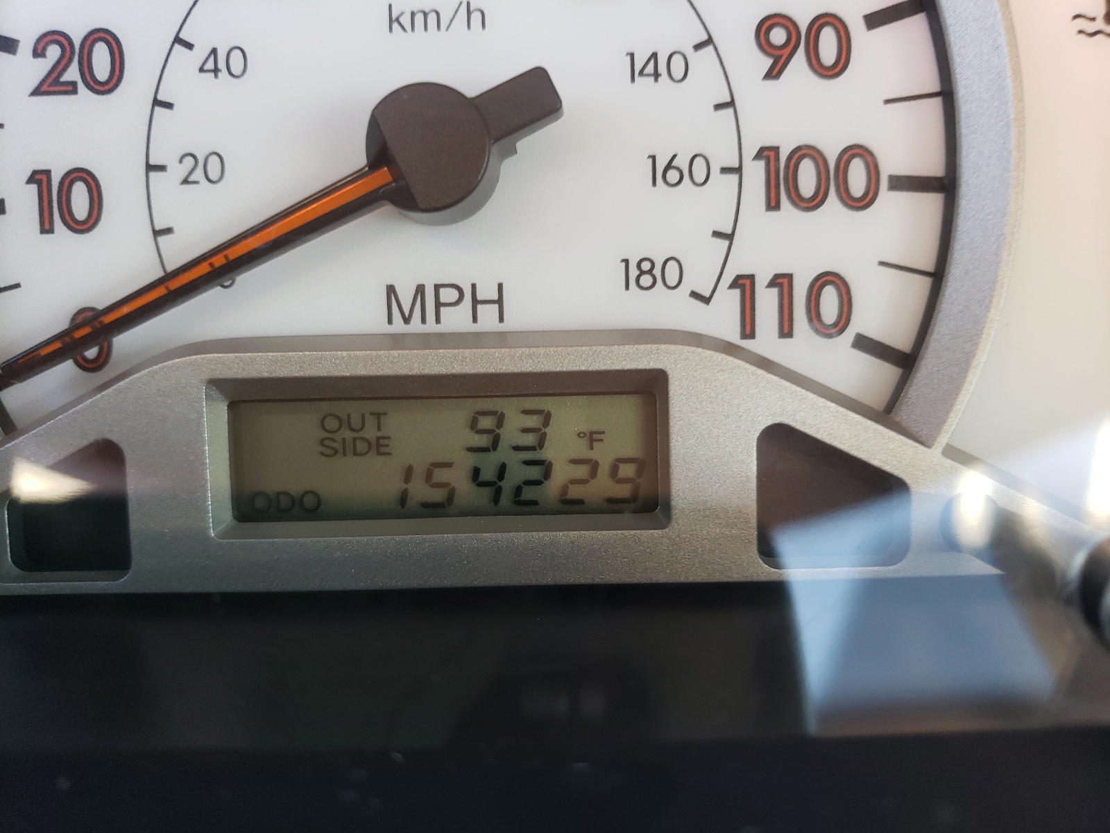 Photo 8 from auction – 2007 TOYOTA COROLLA CE with VIN 2T1BR30E87C714390