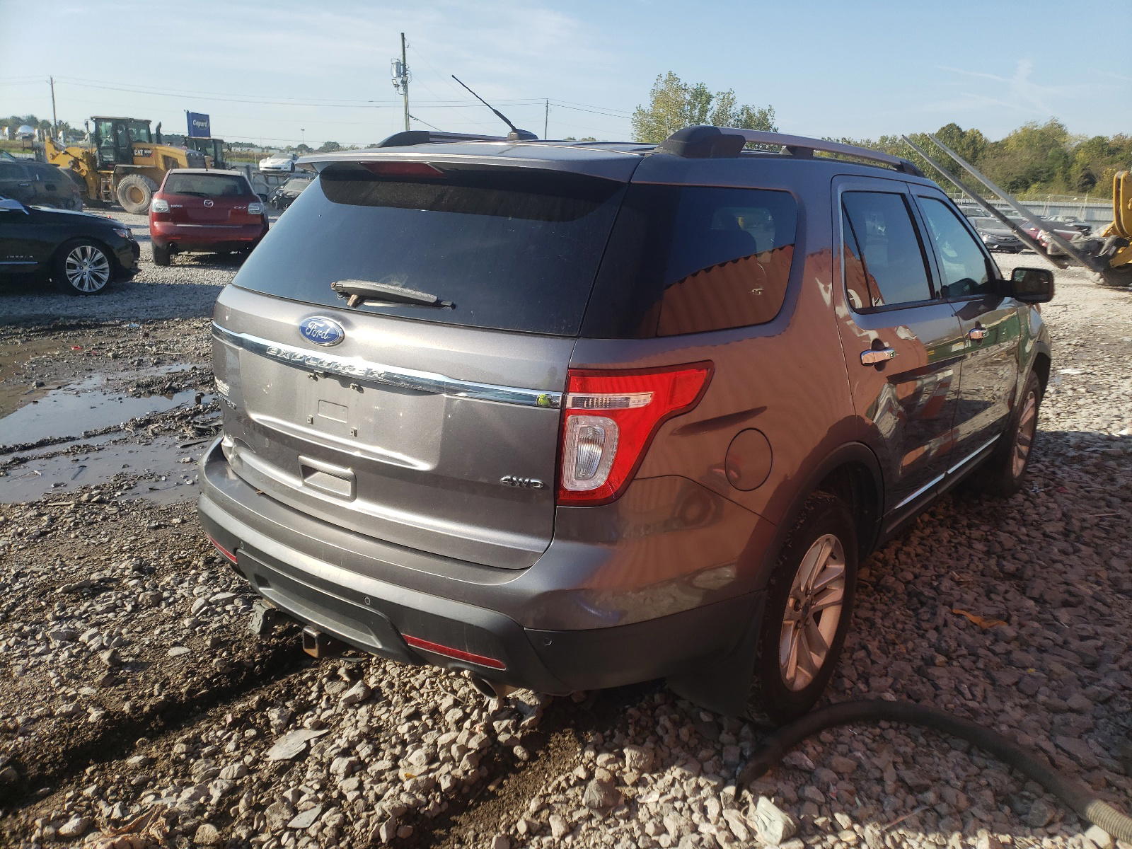 Photo 4 from auction – 2011 FORD EXPLORER L with VIN 1FMHK8F84BGA29578