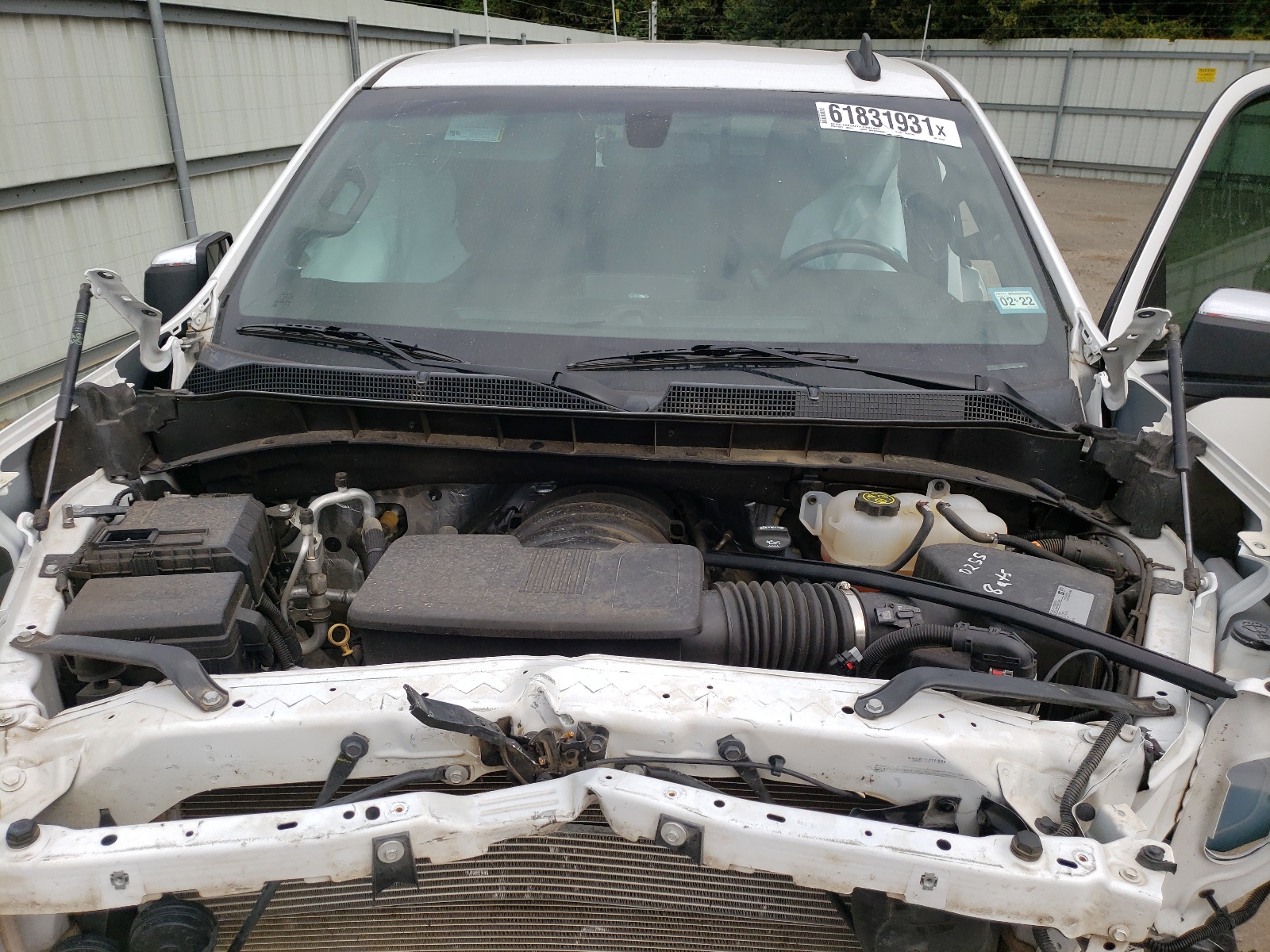 Photo 7 from auction – 2019 CHEVROLET SILVERADO with VIN 3GCUYDED4KG172656