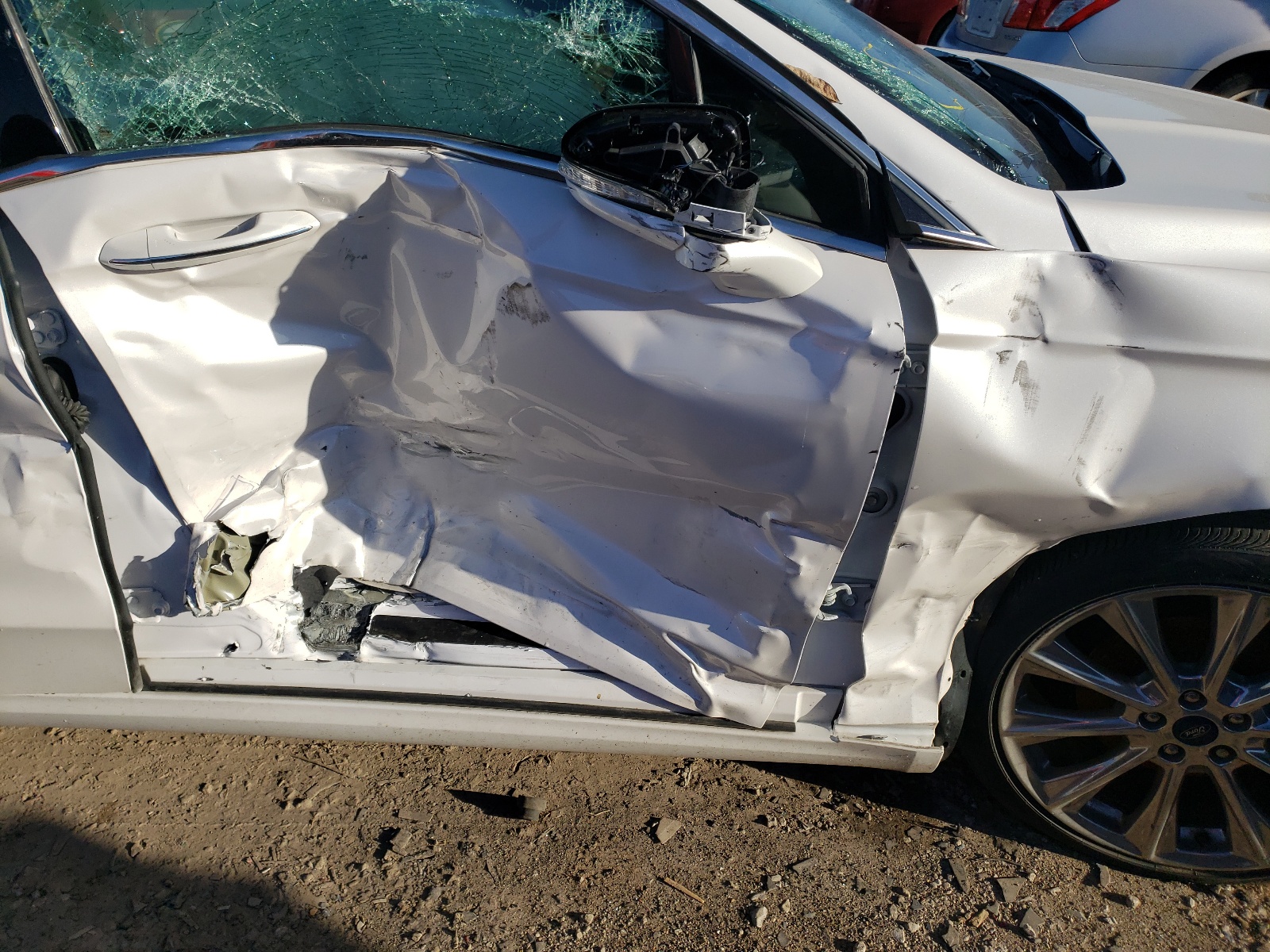 Photo 9 from auction – 2017 FORD FUSION TIT with VIN 3FA6P0K97HR104570