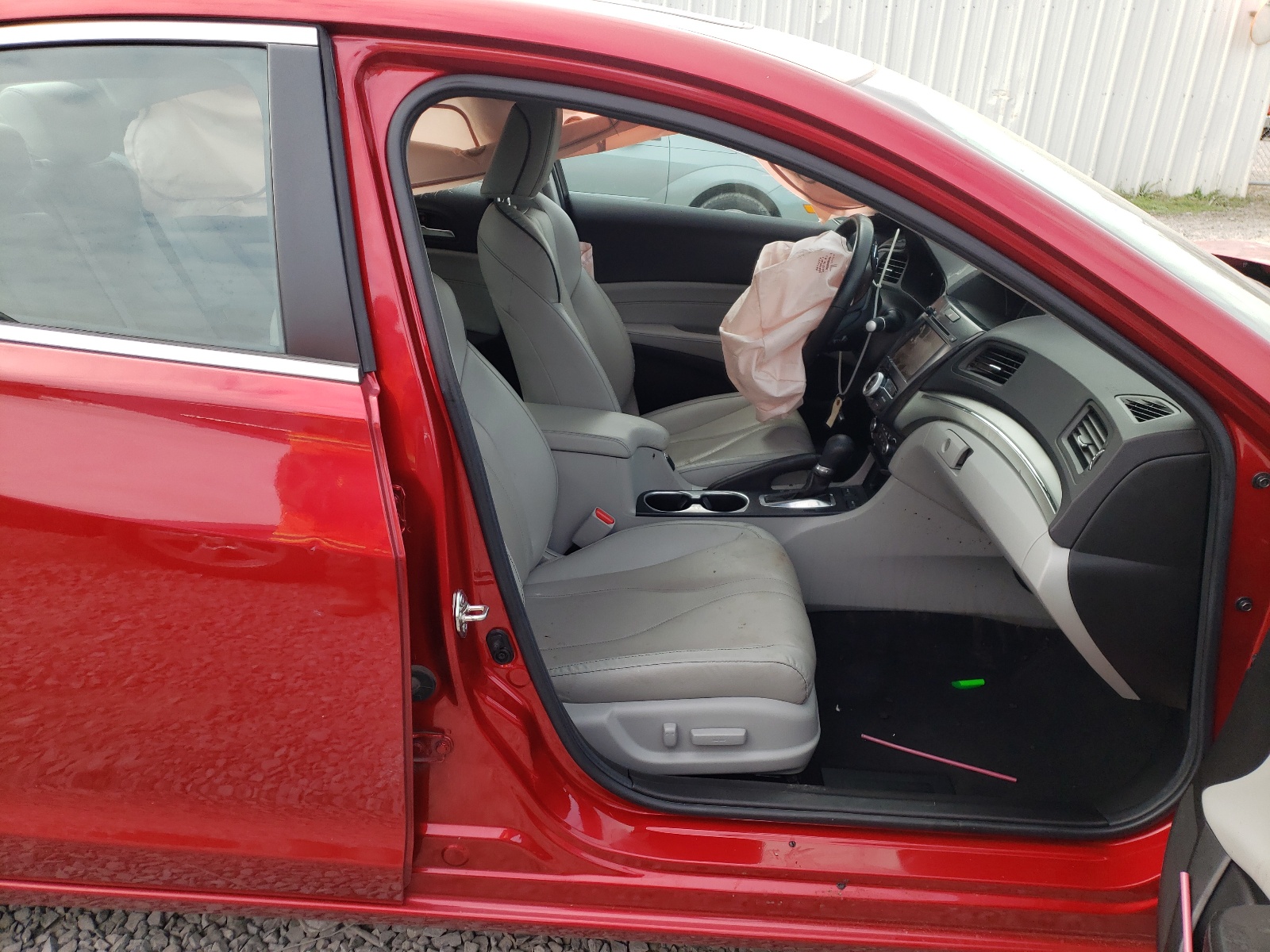 Photo 5 from auction – 2020 ACURA ILX PREMIU with VIN 19UDE2F72LA001833