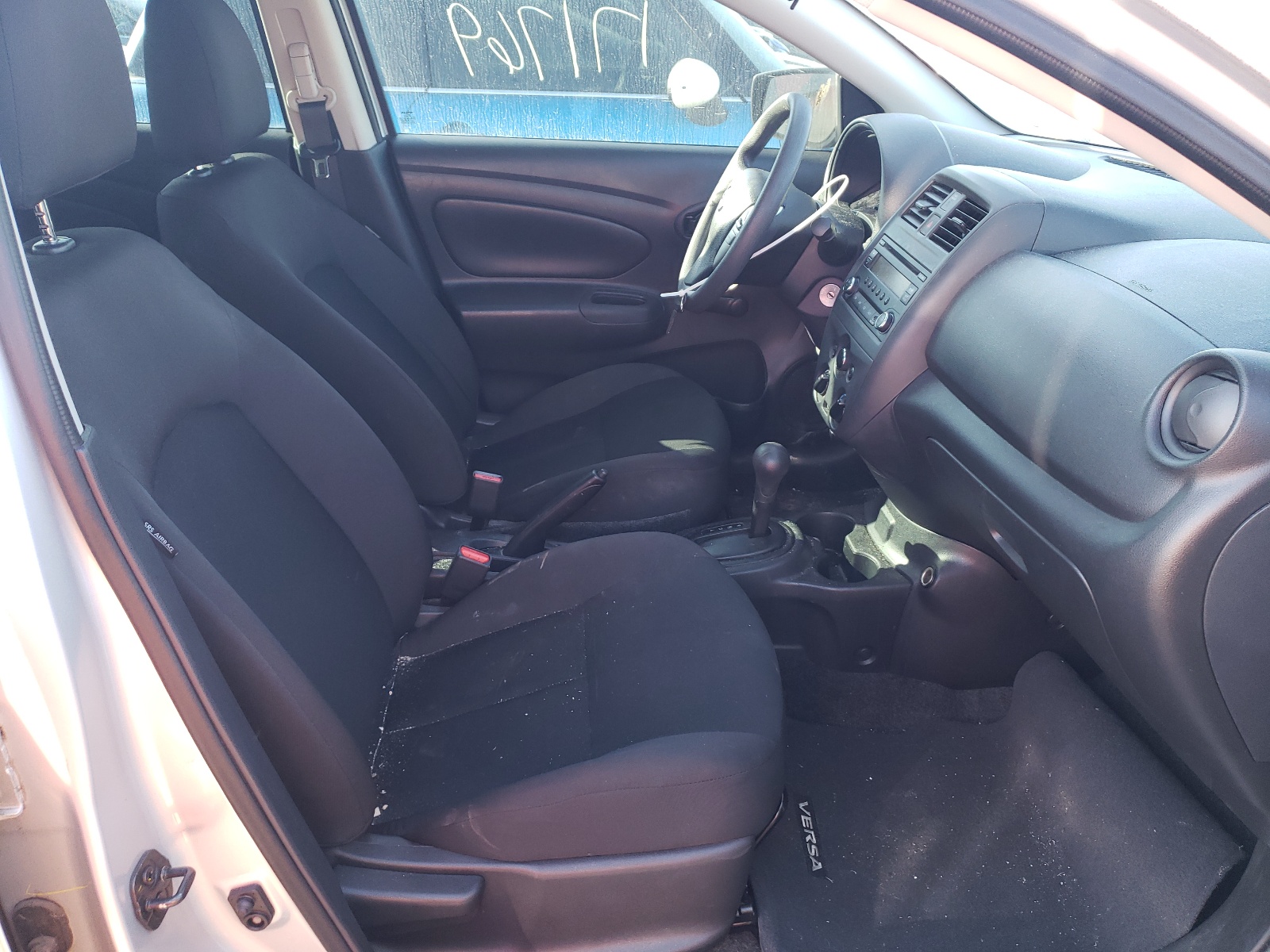 Photo 5 from auction – 2018 NISSAN VERSA S with VIN 3N1CN7AP6JL835367