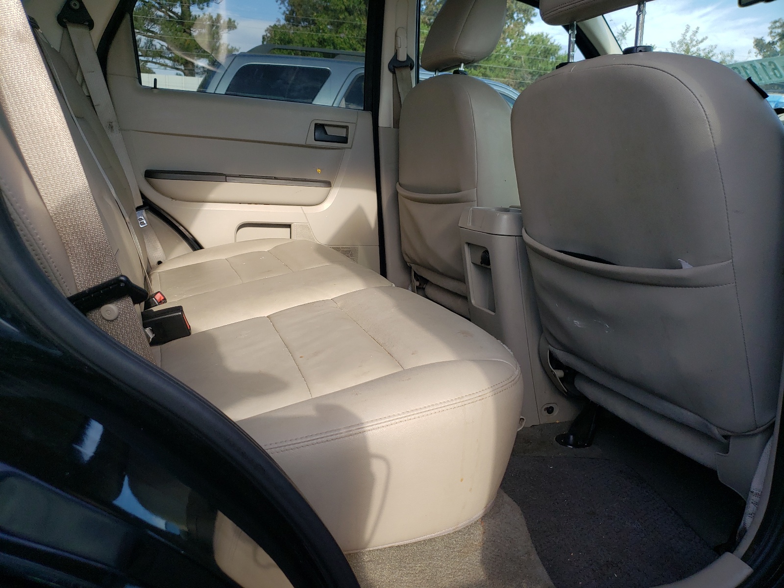 Photo 6 from auction – 2008 FORD ESCAPE HEV with VIN 1FMCU49H58KB82940