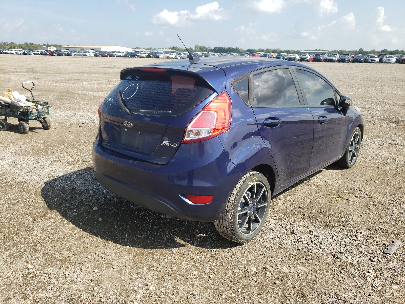 Zdjęcie 4 z aukcji – 2016 FORD FIESTA SE z VIN 3FADP4EJ5GM154304