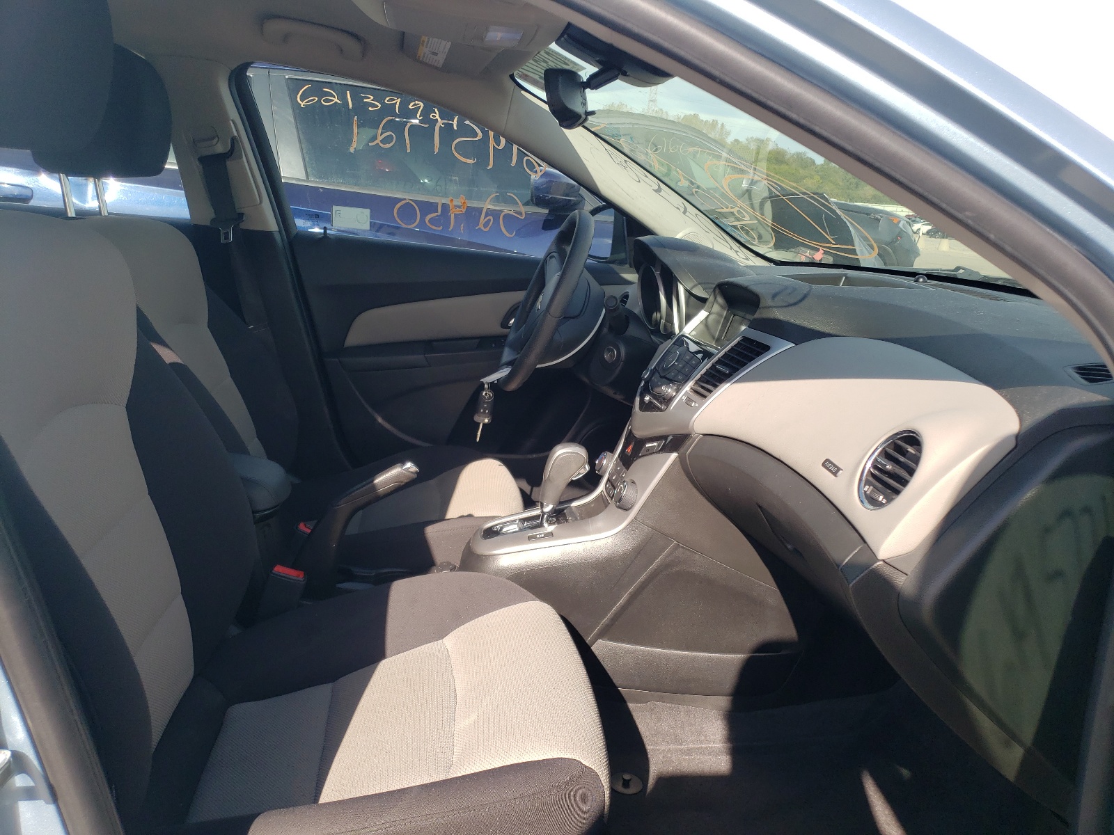Photo 5 from auction – 2012 CHEVROLET CRUZE LS with VIN 1G1PC5SH0C7324804