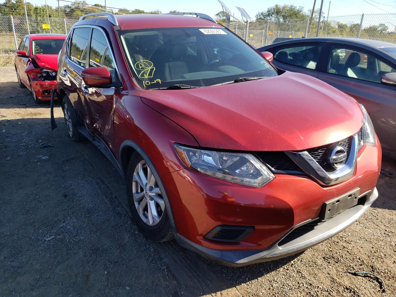NISSAN ROGUE S 2016 with VIN KNMAT2MV2GP720169 - Photo from auction