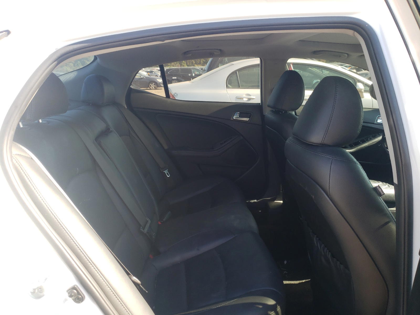 Photo 6 from auction – 2015 KIA OPTIMA SX with VIN 5XXGR4A69FG469853