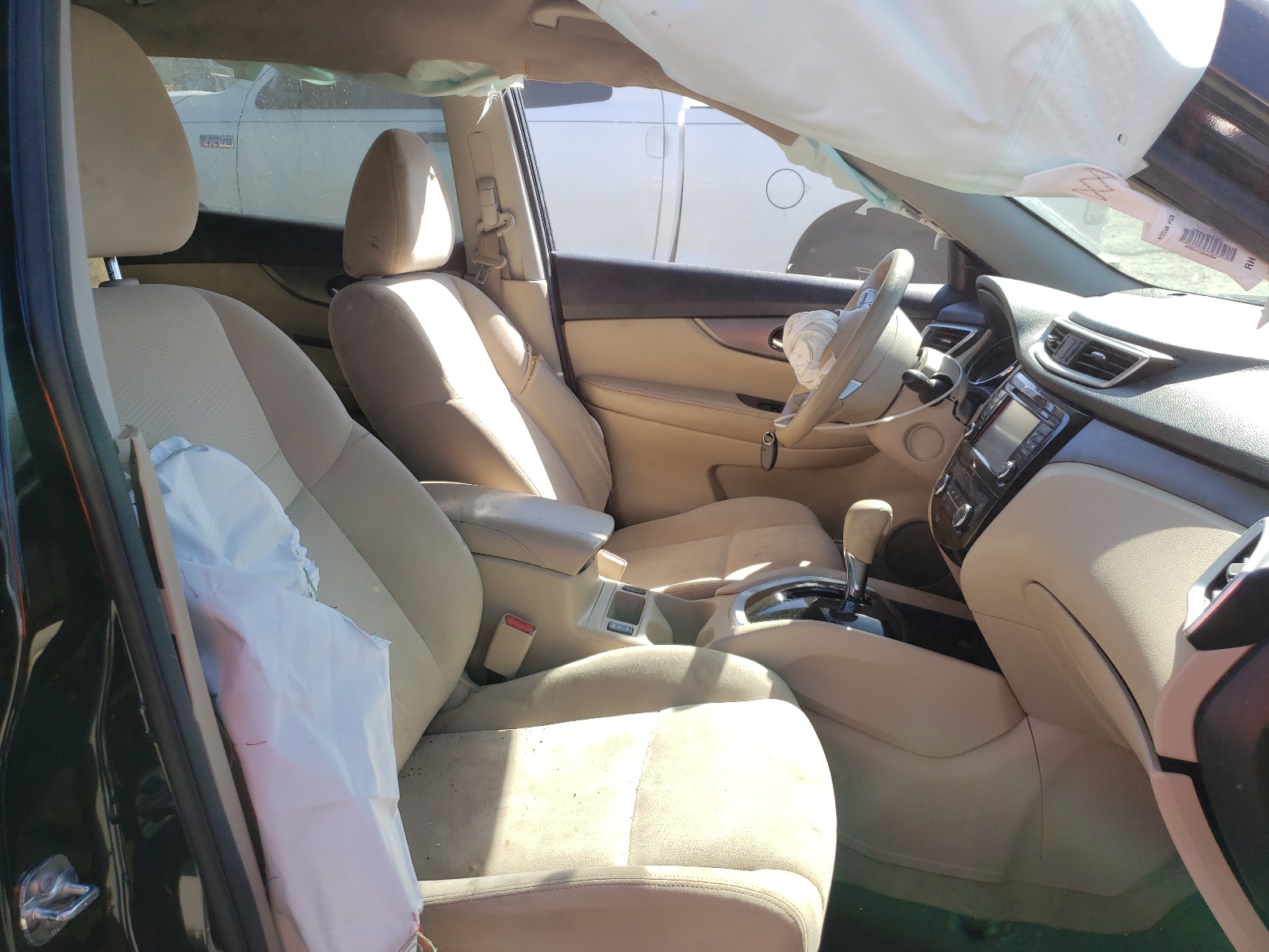 Photo 5 from auction – 2015 NISSAN ROGUE S with VIN KNMAT2MV7FP503635