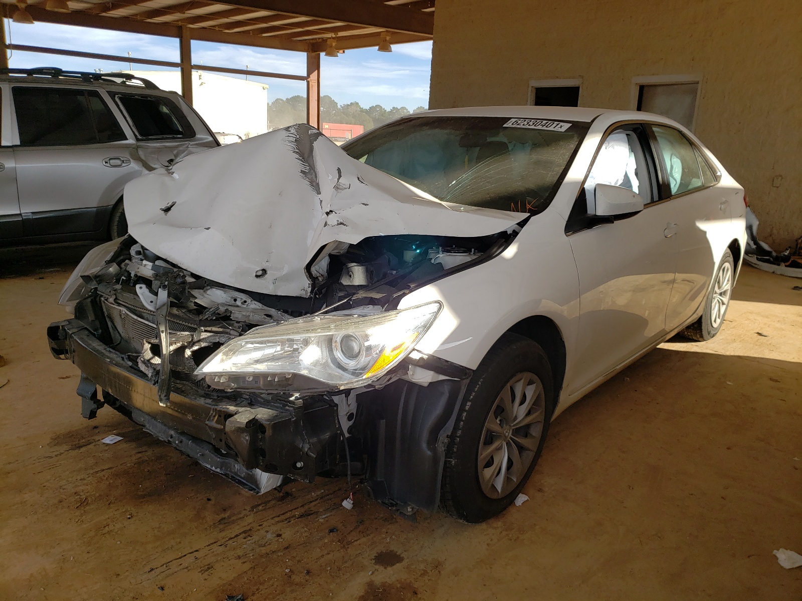 Photo 2 from auction – 2015 TOYOTA CAMRY LE with VIN 4T1BF1FK0FU066843