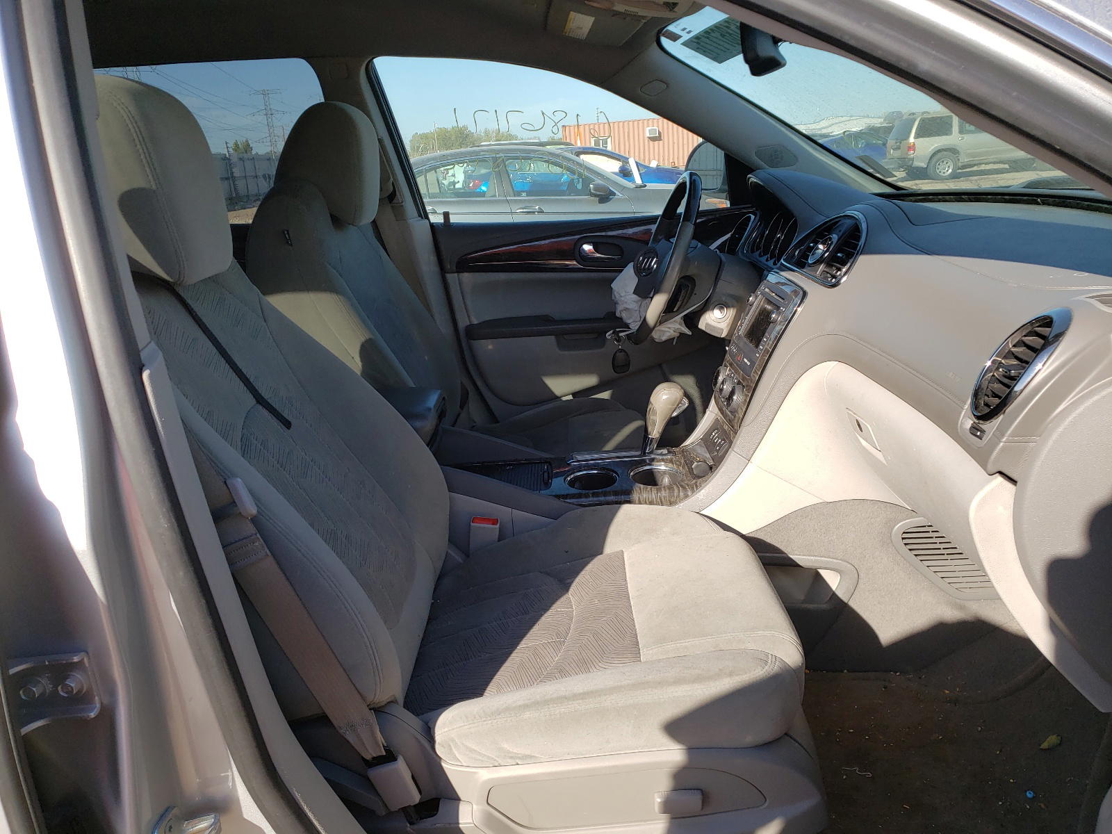Photo 5 from auction – 2014 BUICK ENCLAVE with VIN 5GAKRAKD2EJ186373
