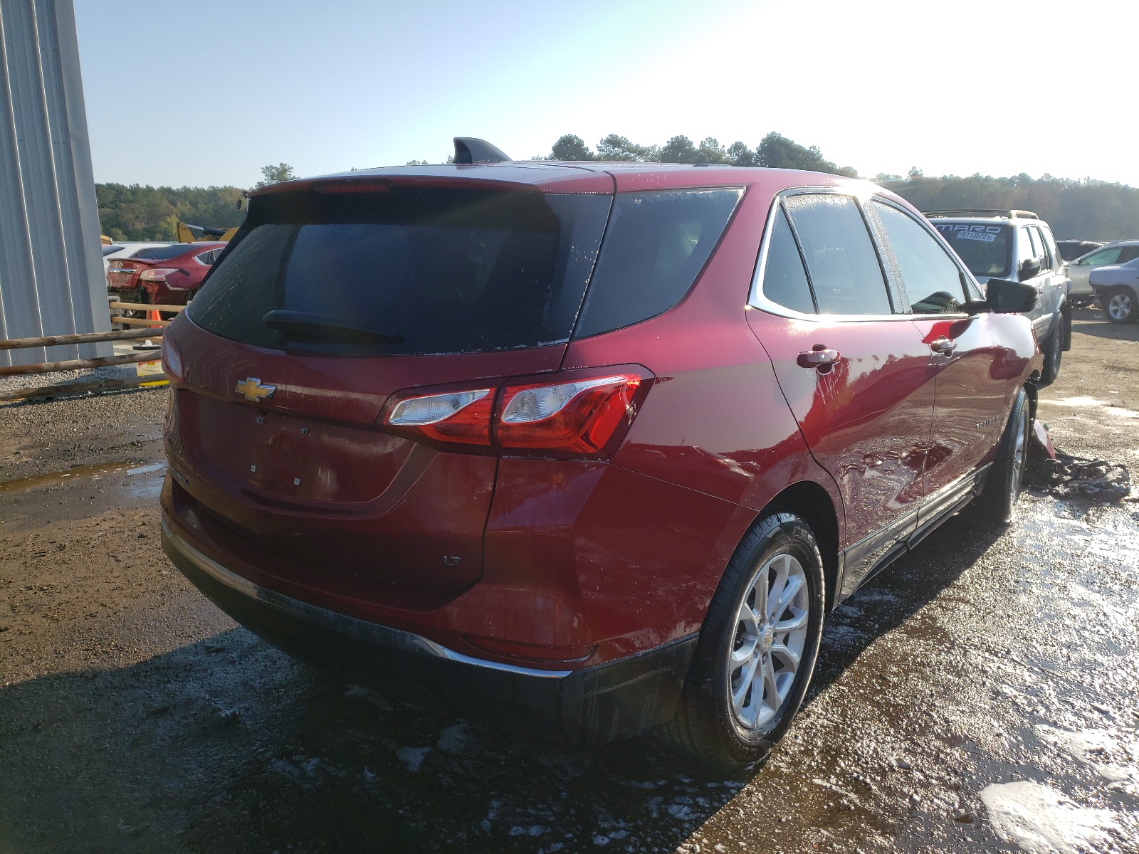 Photo 4 from auction – 2019 CHEVROLET EQUINOX LT with VIN 2GNAXKEV3K6130033