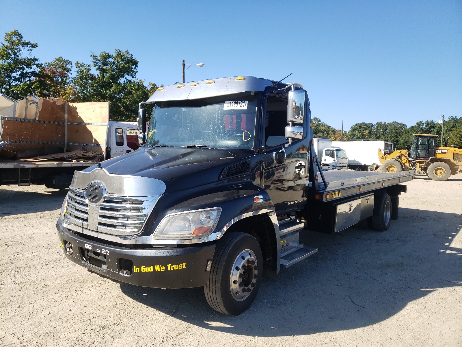 Photo 2 from auction – 2010 HINO 258/268 with VIN 5PVNJ8JN2A4S50247