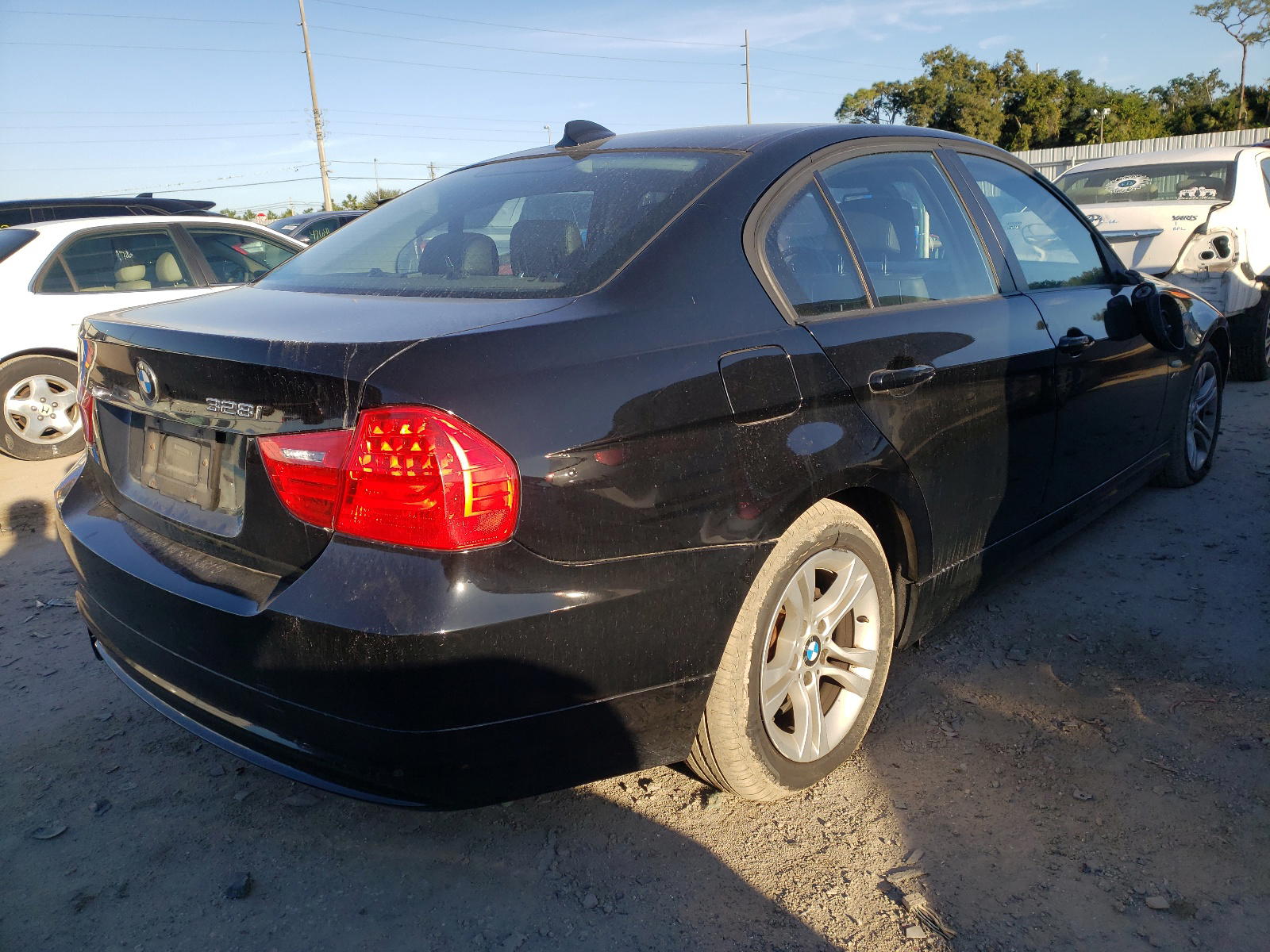 Photo 4 from auction – 2011 BMW 328 XI with VIN WBAPK7C50BF086724
