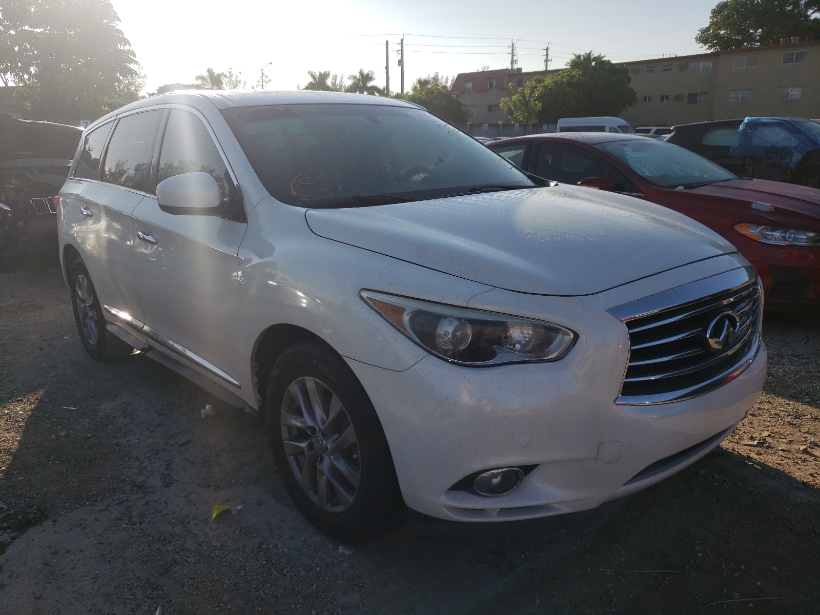 INFINITI JX35 2013 with VIN 5N1AL0MM7DC304564 - Photo from auction
