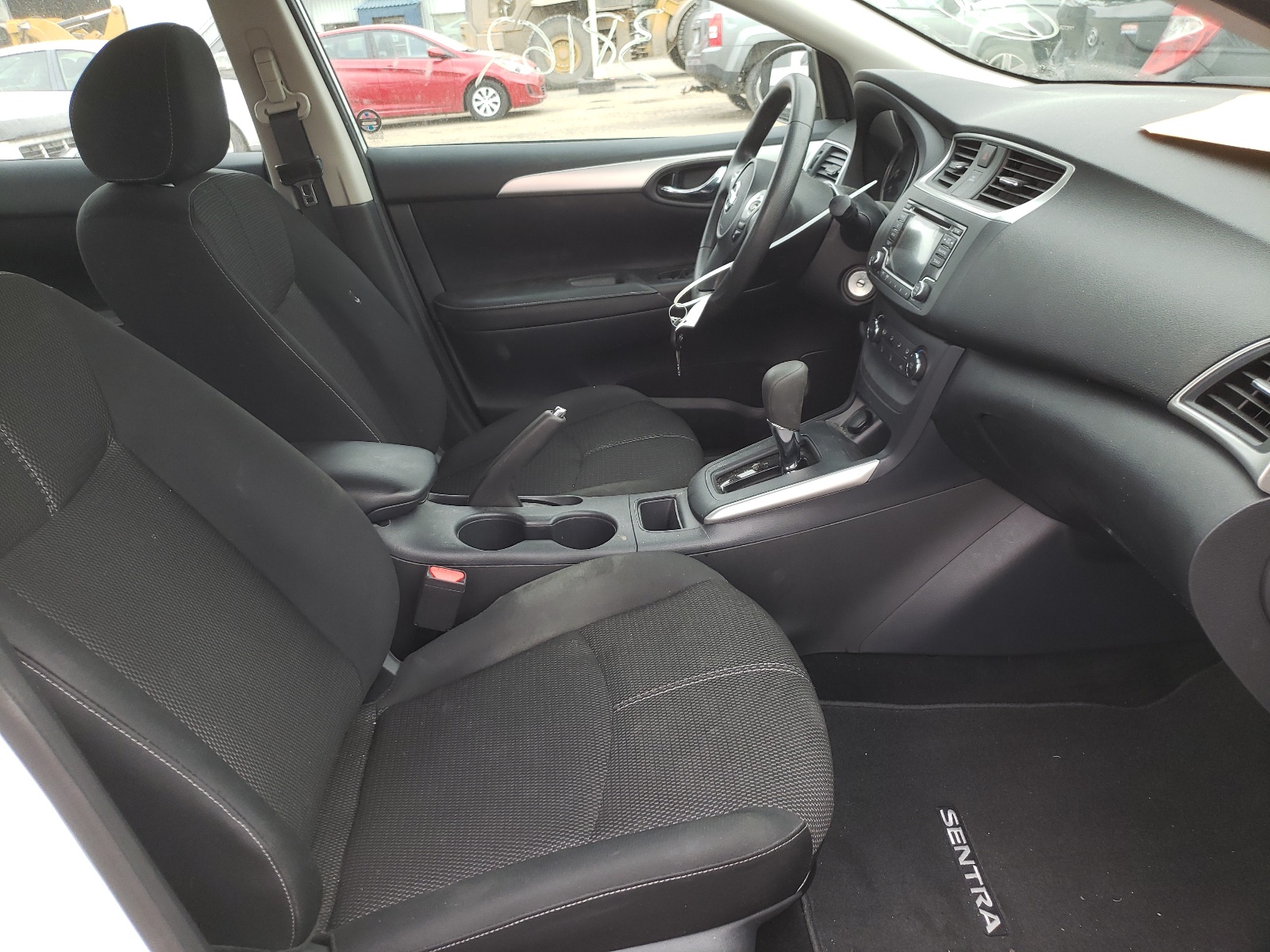 Photo 5 from auction – 2018 NISSAN SENTRA S with VIN 3N1AB7AP1JY228781