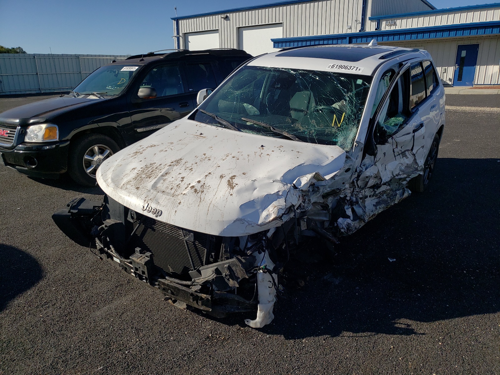 Photo 2 from auction – 2018 JEEP GRAND CHER with VIN 1C4RJFCGXJC190020