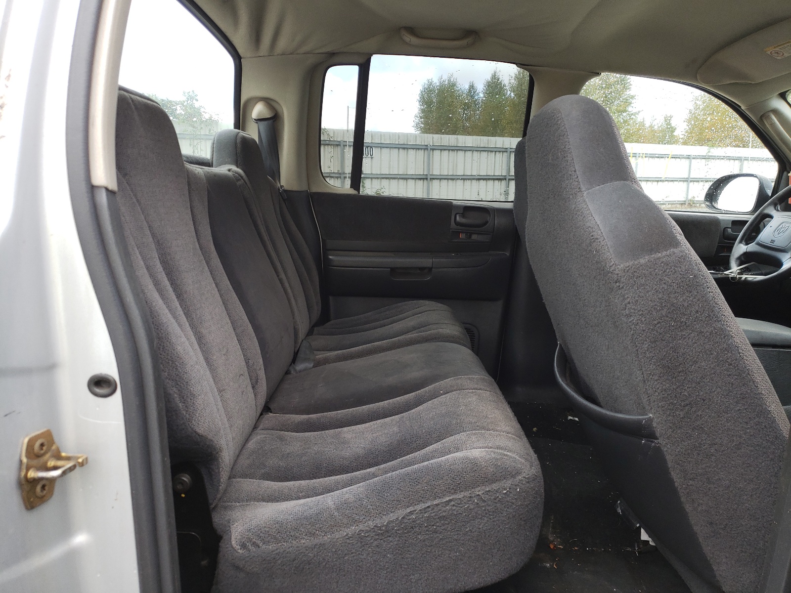 Photo 6 from auction – 2004 DODGE DAKOTA QUA with VIN 1D7HL48N44S671513