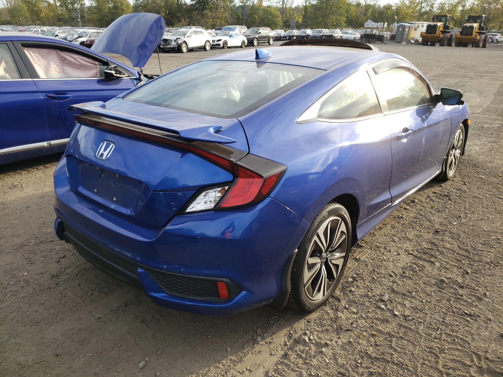 Photo 4 from auction – 2016 HONDA CIVIC EX with VIN 2HGFC3B33GH350112
