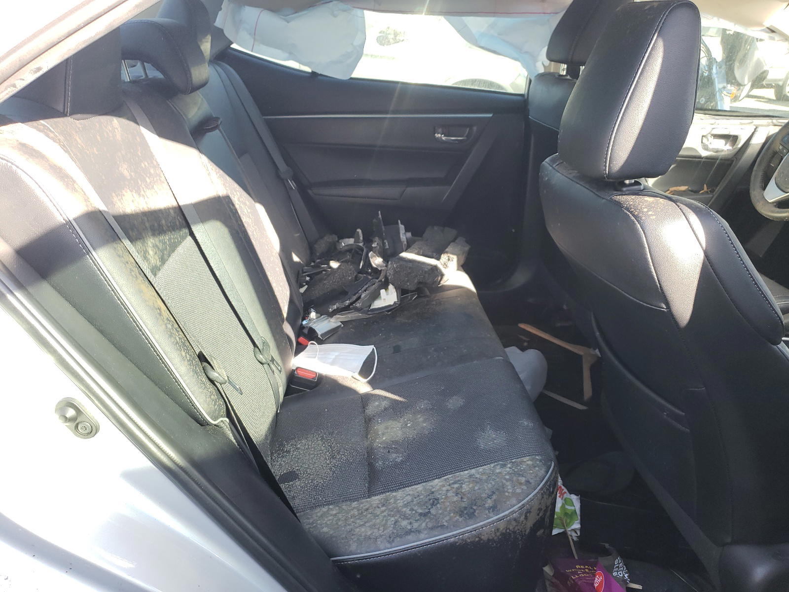 Photo 6 from auction – 2016 TOYOTA COROLLA with VIN 2T1BURHE3GC693986