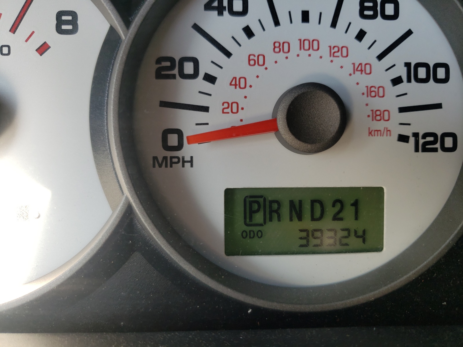 Photo 8 from auction – 2006 FORD ESCAPE XLT with VIN 1FMYU93116KD17696